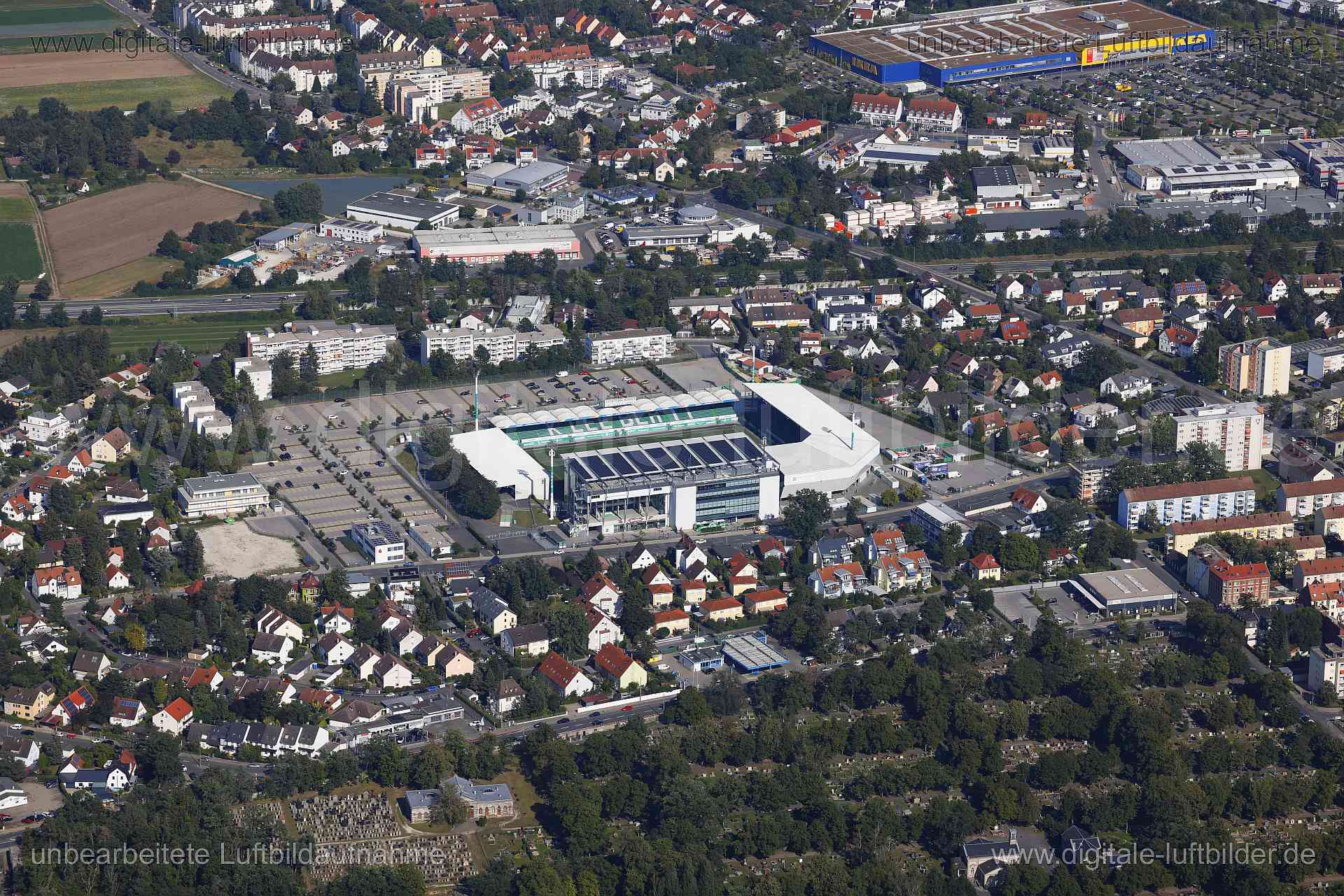 Titel: Sportpark Ronhof, Bildnummer: c564560, Ort / Stadt: Fürth, (Land)Kreis: kreisfreie Stadt Fürth, Regierungsbezirk: Mittelfranken, Bundesland: Bayern, Aufnahmedatum: 24.08.2024, Schlagwörter: Deutschland, 90765, Flurstraße, Fürth, Sportpark Ronhof, Thomas Sommer, Fussballstadion Greuther Fürth, Ronhof, Poppenreuth, Monat: August, Jahreszeit: Sommer, Tageszeit: Mittag / Nachmittag, Jahr: 2024, Flug ID: 20240824, Bildstatus: unbearbeitetes Rohbild, Bildabmessung: 8192 x 5464 Pixel, Fotograf &