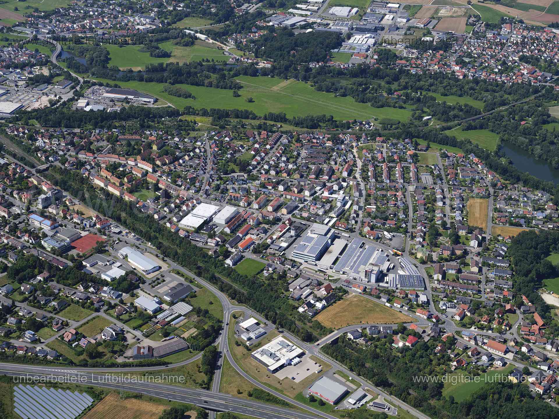 Titel: Lichtenfels, Bildnummer: f552810, Ort / Stadt: Lichtenfels, (Land)Kreis: Landkreis Lichtenfels, Regierungsbezirk: Oberfranken, Bundesland: Bayern, Aufnahmedatum: 11.08.2024, Schlagwörter: Deutschland, , Burgberg, Seubelsdorf, Monat: August, Jahreszeit: Sommer, Tageszeit: Mittag / Nachmittag, Jahr: 2024, Flug ID: 20240811, Bildstatus: unbearbeitetes Rohbild, Bildabmessung: 11648 x 8736 Pixel, Fotograf & Copyright: Oliver Acker