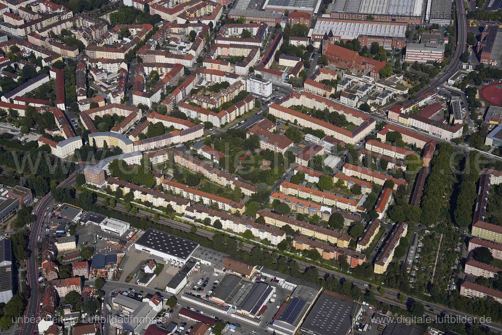 Titel: Dr.-Luppe-Platz, Bildnummer: s562090, Ort / Stadt: Nürnberg, (Land)Kreis: kreisfreie Stadt Nürnberg, Regierungsbezirk: Mittelfranken, Bundesland: Bayern, Aufnahmedatum: 24.08.2024, Schlagwörter: Deutschland, 90443, 90459, Ackerstraße, Brehmstraße, Charlottenstraße, Dr.-Luppe-Platz, Geißlerstraße, Gibitzenhofstraße, Heidelberger Straße, Helingstraße, Herschelplatz, Herschelstraße, Humboldtstraße, Landgrabenstraße, Leibnizstraße, Linnéstraße, Lotzestraße, Ludwigshafener Straße, Max-Planck-S