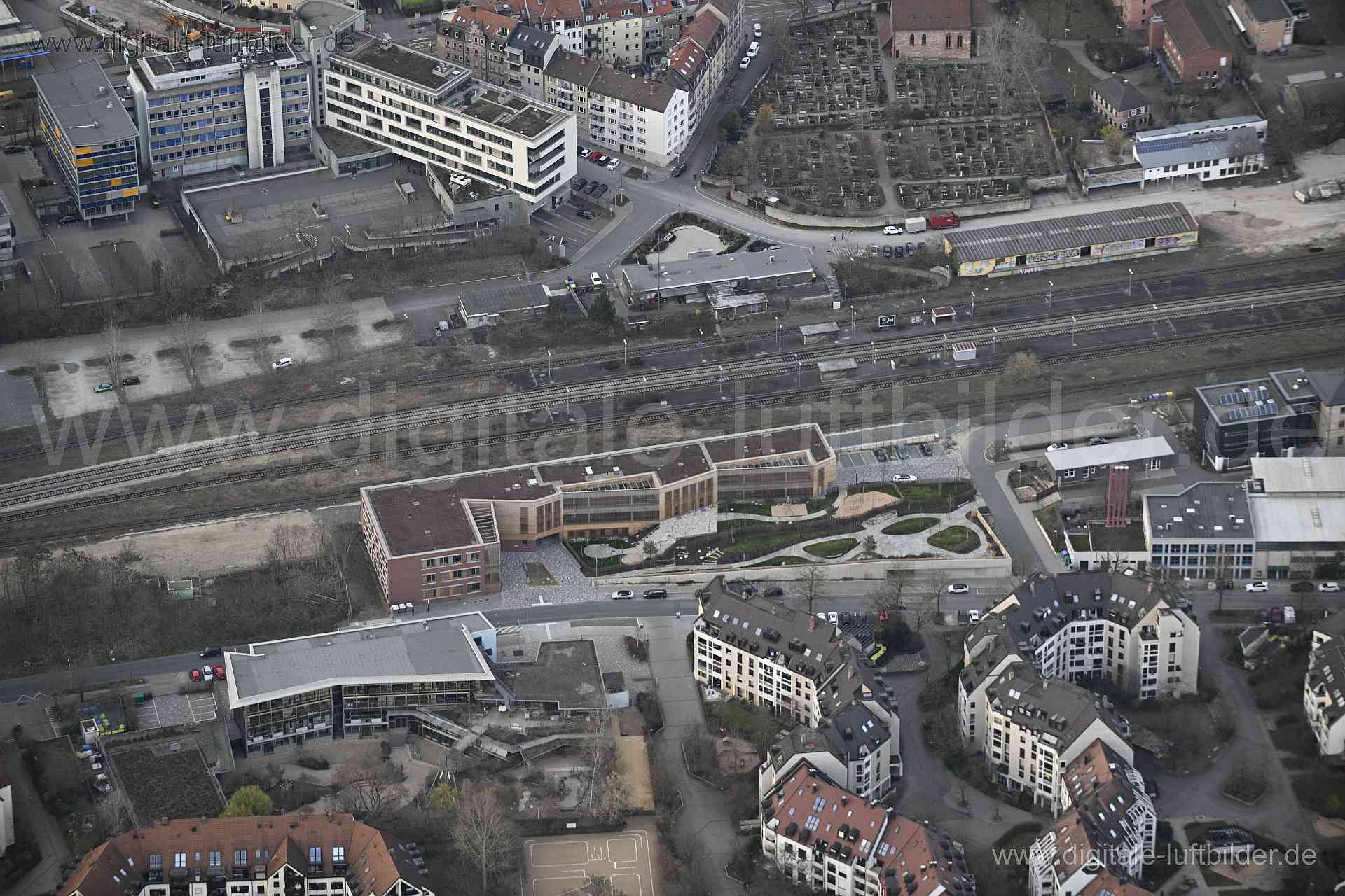 Titel: Dr. Calo Schmid, Bildnummer: n530700, Ort / Stadt: Nürnberg, (Land)Kreis: kreisfreie Stadt Nürnberg, Regierungsbezirk: Mittelfranken, Bundesland: Bayern, Aufnahmedatum: 09.03.2024, Schlagwörter: Deutschland, 90491, Am Ostbahnhof, Dr.-Carlo-Schmid-Straße, Flußstraße, Jobster Straße, Nürnberg, Weißer Weg, Äußere Sulzbacher Straße, Neubau, Architektur, Montessori Förderkrei Nürnberg eV, Monat: März, Jahreszeit: Frühling, Tageszeit: Nachmittag, Jahr: 2024, Flug ID: 20240309, Bildstatus: unbea