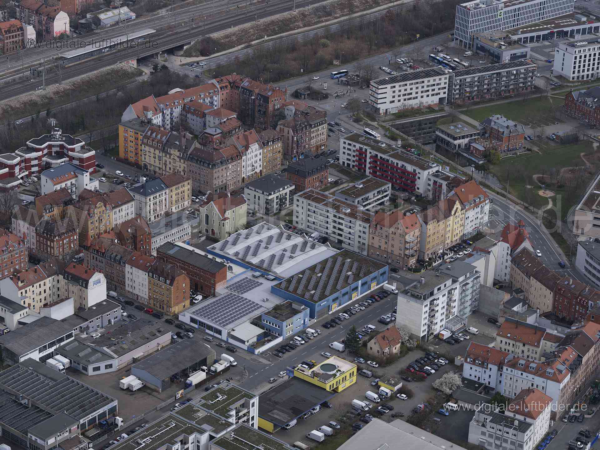 Titel: Fuggerstraße, Bildnummer: f540910, Ort / Stadt: Nürnberg, (Land)Kreis: kreisfreie Stadt Nürnberg, Regierungsbezirk: Mittelfranken, Bundesland: Bayern, Aufnahmedatum: 10.03.2024, Schlagwörter: Deutschland, 90439, Fuggerstraße, Georg-Hager-Straße, Heinrichstraße, Holzschuherstraße, Josef-Carl-Grund-Straße, Kollwitzstraße, Kurt-Karl-Doberer-Straße, Michael-Ende-Straße, Nürnberg, Pfinzingstraße, Philipp-Koerber-Weg, Rosenplütstraße, Rothenburger Straße, Schlachthofstraße, Schweinauer Straße, 