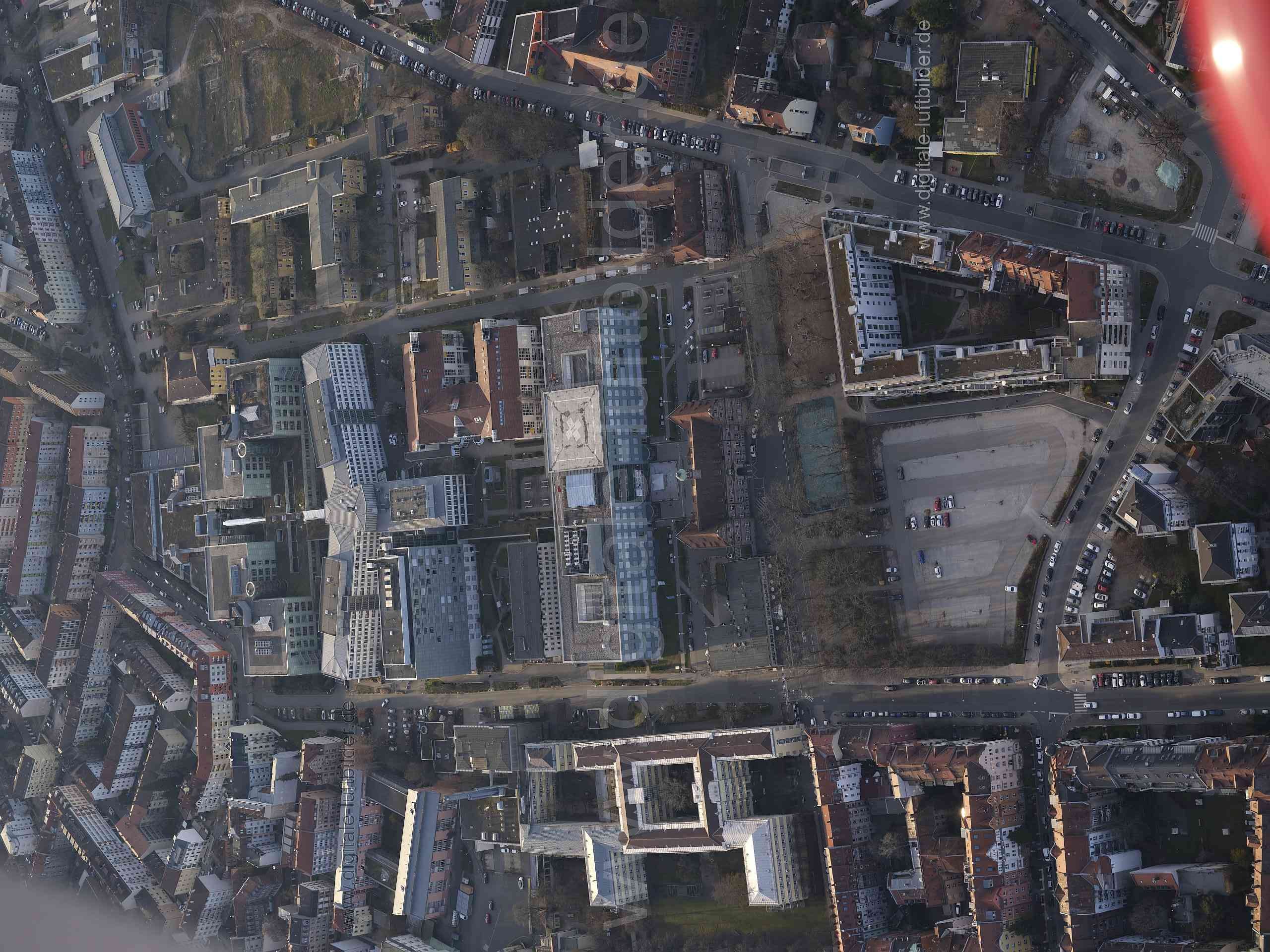 Titel: Klinikum Nürnberg Nord, Bildnummer: f530260, Ort / Stadt: Nürnberg, (Land)Kreis: kreisfreie Stadt Nürnberg, Regierungsbezirk: Mittelfranken, Bundesland: Bayern, Aufnahmedatum: 09.03.2024, Schlagwörter: Deutschland, 90419, Amalienstraße, Flurstraße, Franzstraße, Hallerstraße, Heimerichstraße, Juvenellstraße, Kirchenweg, Lerchenbühlstraße, Nürnberg, Penzstraße, Poppenreuther Straße, Prof.-Ernst-Nathan-Straße, Rieterstraße, Kinikum Nürnberg Nord, KKN, Krankenhaus, Hospital, Hubschrauberlande
