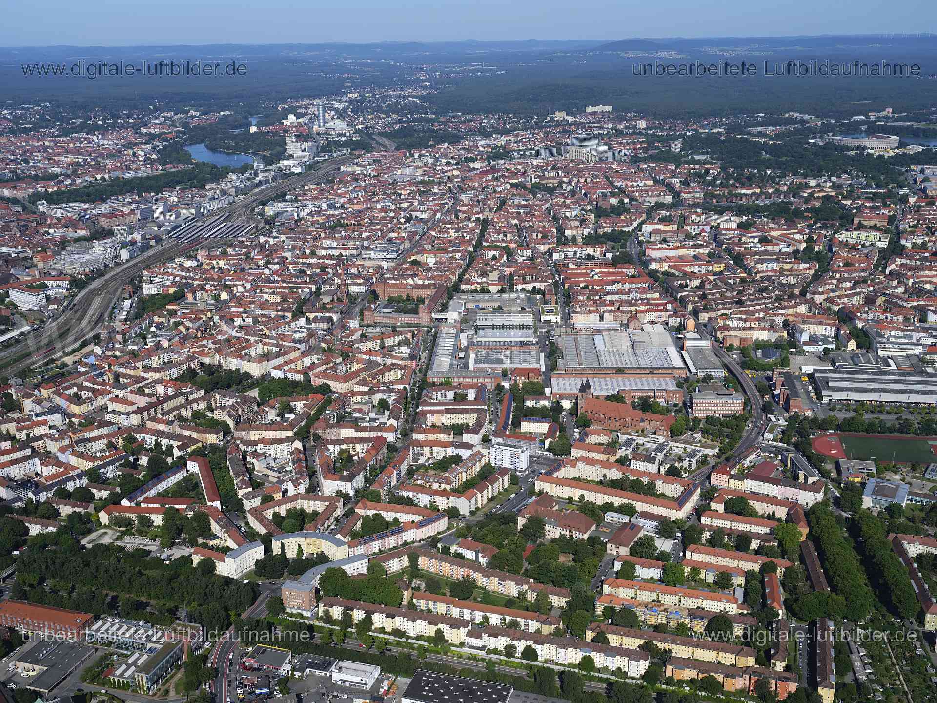 Titel: Südstadt, Bildnummer: f554840, Ort / Stadt: Nürnberg, (Land)Kreis: kreisfreie Stadt Nürnberg, Regierungsbezirk: Mittelfranken, Bundesland: Bayern, Aufnahmedatum: 11.08.2024, Schlagwörter: Deutschland, 90443, 90459, Ackerstraße, Alexanderstraße, Ammanstraße, Angerstraße, Brehmstraße, Bönerstraße, Charlottenstraße, Dr.-Luppe-Platz, Espanstraße, Franklinstraße, Gabelsbergerstraße, Galvanistraße, Gaußstraße, Gebhard-Ott-Straße, Geibelstraße, Geißlerstraße, Gibitzenhofstraße, Gugelstraße, Hasl