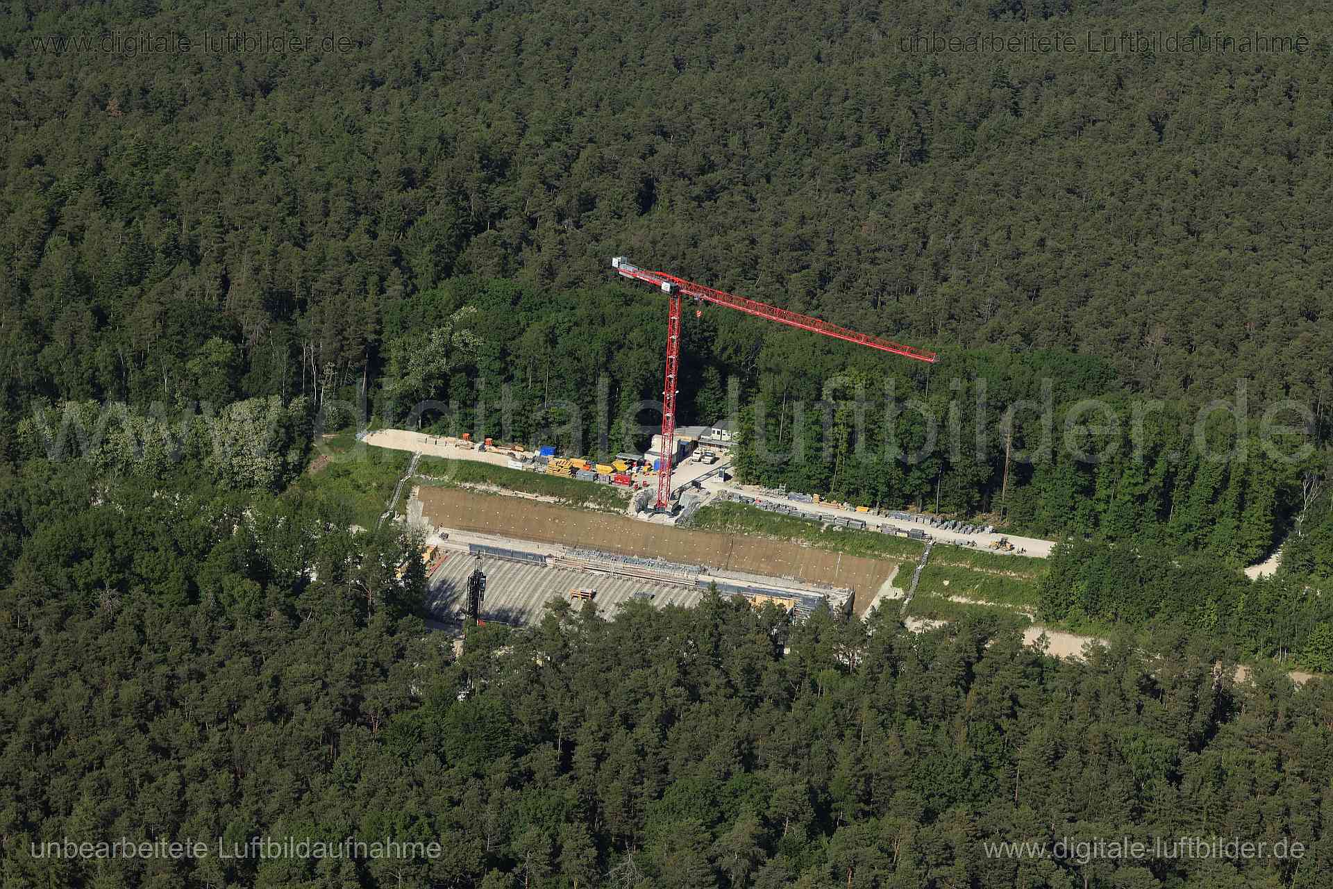 Luftbild - Autobahnbrücke A3, Ort: Erlangen, Tags: Autobahnbrücke A3, Brückenbau, Brücke, Baustelle, Kran, Autobahn, Autob...