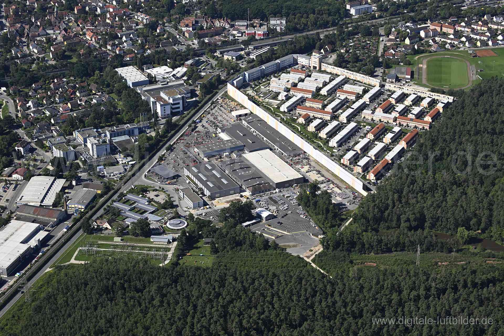 Titel: Feucht, Bildnummer: n510620, Ort / Stadt: Feucht, (Land)Kreis: Landkreis Nürnberger Land, Regierungsbezirk: Mittelfranken, Bundesland: Bayern, Aufnahmedatum: 11.08.2023, Schlagwörter: Deutschland, , Gewerbeimmobilien, Agco, Tierheim Feucht, ATO Tech, Monat: August, Jahreszeit: Sommer, Tageszeit: Vormittag / Mittag, Jahr: 2023, Flug ID: 20230811, Bildstatus: unbearbeitetes Rohbild, Bildabmessung: 8256 x 5504 Pixel, Fotograf & Copyright: Oliver Acker
