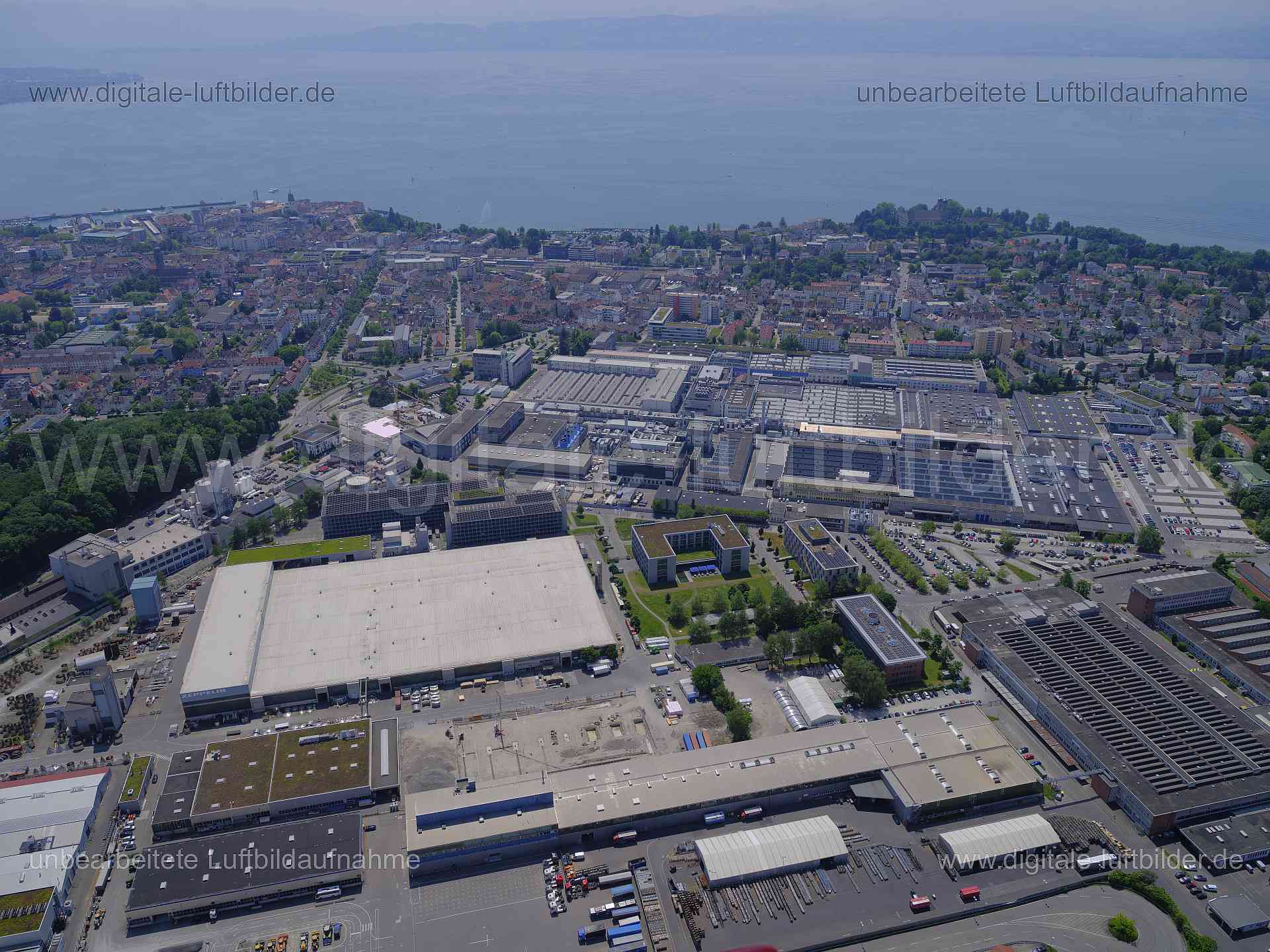 Luftbild - Zeppelin GmbH, Ort: Friedrichshafen, Tags: Rolls-Royce Solutions, Fabrik, Produktion, Produktionshalle, Panoram...