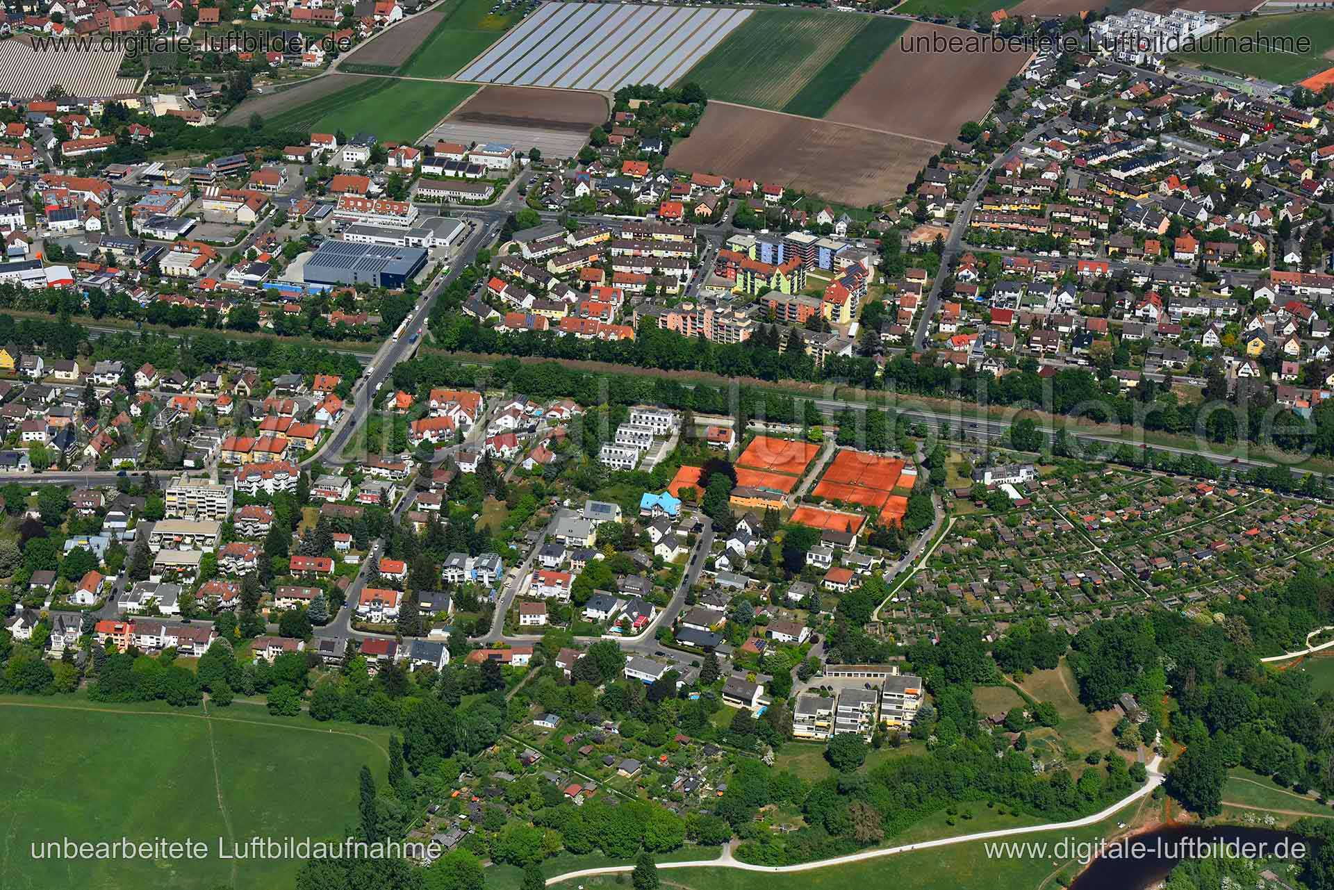 Titel: Kutzerstraße, Bildnummer: n264520, Ort / Stadt: Fürth, (Land)Kreis: kreisfreie Stadt Fürth, Regierungsbezirk: Mittelfranken, Bundesland: Bayern, Aufnahmedatum: 06.05.2018, Schlagwörter: Luftbild, Luftbilder, Luftbildfotografie, Luftaufnahme, Luftbildaufnahme, Luftfoto, Vogelperspektive, Vogelansicht, Deutschland, Schräg- und Senkrecht-Luftaufnahmen, Orthofotografie, 90765, Espanstraße, Kutzerstraße, Grillparzerstraße, Schilfweg, Dammstraße, Hans-Vogel-Straße, Espan, Frankenschnellweg, Mon
