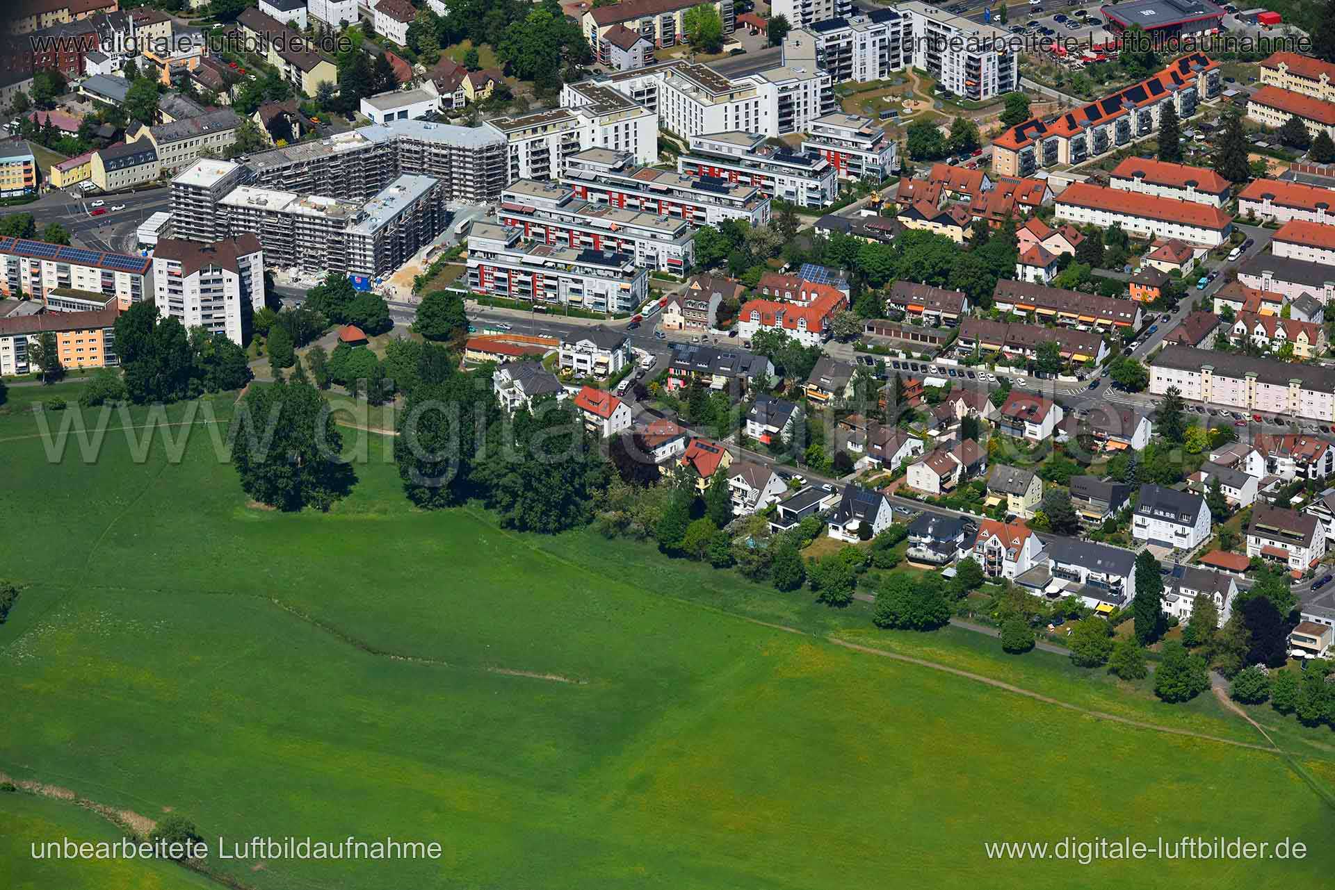 Titel: Kutzerstraße, Bildnummer: n264540, Ort / Stadt: Fürth, (Land)Kreis: kreisfreie Stadt Fürth, Regierungsbezirk: Mittelfranken, Bundesland: Bayern, Aufnahmedatum: 06.05.2018, Schlagwörter: Luftbild, Luftbilder, Luftbildfotografie, Luftaufnahme, Luftbildaufnahme, Luftfoto, Vogelperspektive, Vogelansicht, Deutschland, Schräg- und Senkrecht-Luftaufnahmen, Orthofotografie, 90765, Am Kavierlein, Georgenstraße, Wiesenstraße, Espanstraße, Kriegerheimstraße, Widderstraße, Espan, Wiesengrund, Kutzers