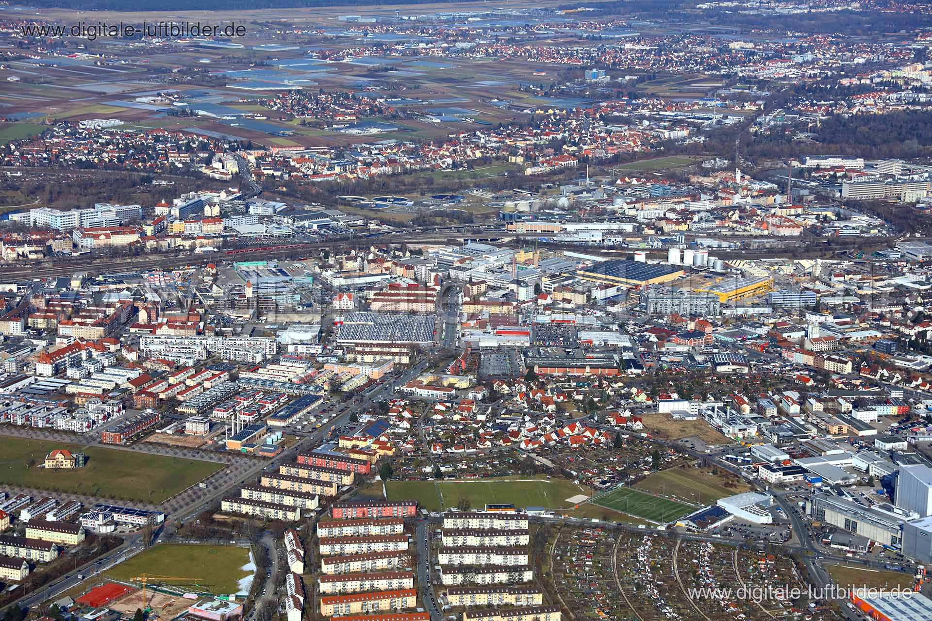 Titel: Panorama, Bildnummer: c254540, Ort / Stadt: Fürth, (Land)Kreis: kreisfreie Stadt Fürth, Regierungsbezirk: Mittelfranken, Bundesland: Bayern, Aufnahmedatum: 21.03.2018, Schlagwörter: Luftbild, Luftbilder, Luftbildfotografie, Luftaufnahme, Luftbildaufnahme, Luftfoto, Vogelperspektive, Vogelansicht, Deutschland, Schräg- und Senkrecht-Luftaufnahmen, Orthofotografie, Panorama, Fronmüllerstraße, Monat: März, Jahreszeit: Frühling, Tageszeit: Mittag / Nachmittag, Jahr: 2018, Flug ID: 20180321, Bi