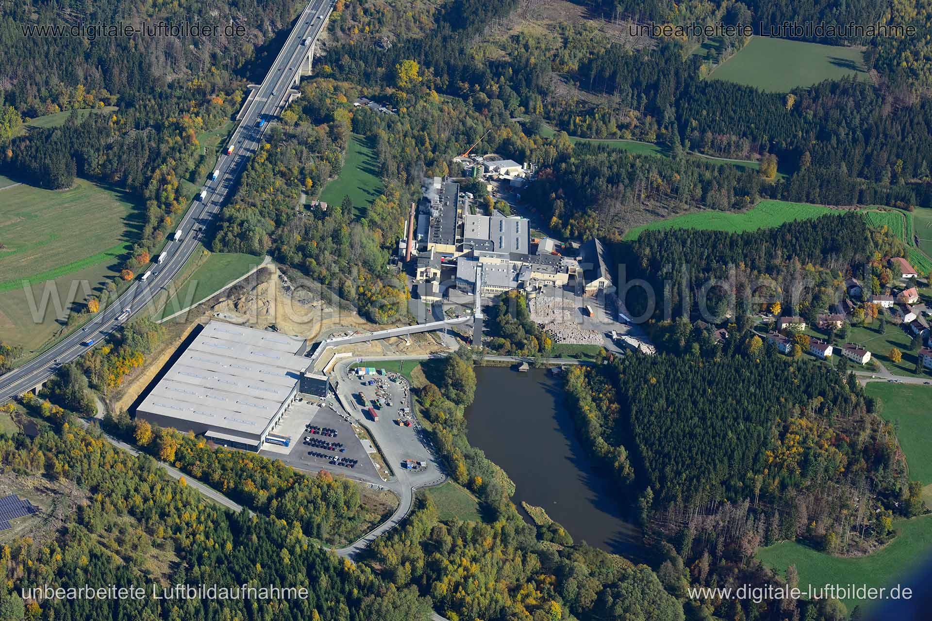 Titel: Köditz, Bildnummer: n351260, Ort / Stadt: Hof, (Land)Kreis: Landkreis Hof, Regierungsbezirk: Oberfranken, Bundesland: Bayern, Aufnahmedatum: 14.10.2019, Schlagwörter: Luftbild, Luftbilder, Luftbildfotografie, Luftaufnahme, Luftbildaufnahme, Luftfoto, Vogelperspektive, Vogelansicht, Deutschland, Schräg- und Senkrecht-Luftaufnahmen, Orthofotografie, Köditz bei Hof, Köditz, Monat: Oktober, Jahreszeit: Herbst, Tageszeit: Mittag / Nachmittag, Jahr: 2019, Flug ID: 20191014, Bildstatus: unbearbe