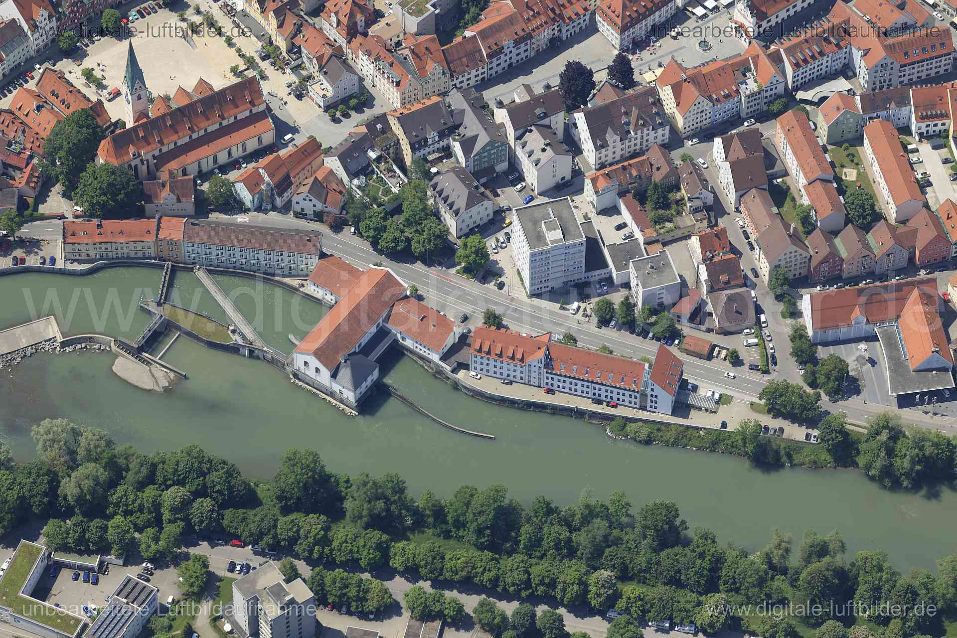 Luftbild - Wasserkraftwerk, Illerstraße, Ort: Kempten, Tags: Wasserkraftwerk, Illerstraße, Wasserkraftwerk, Energiegewinnu...