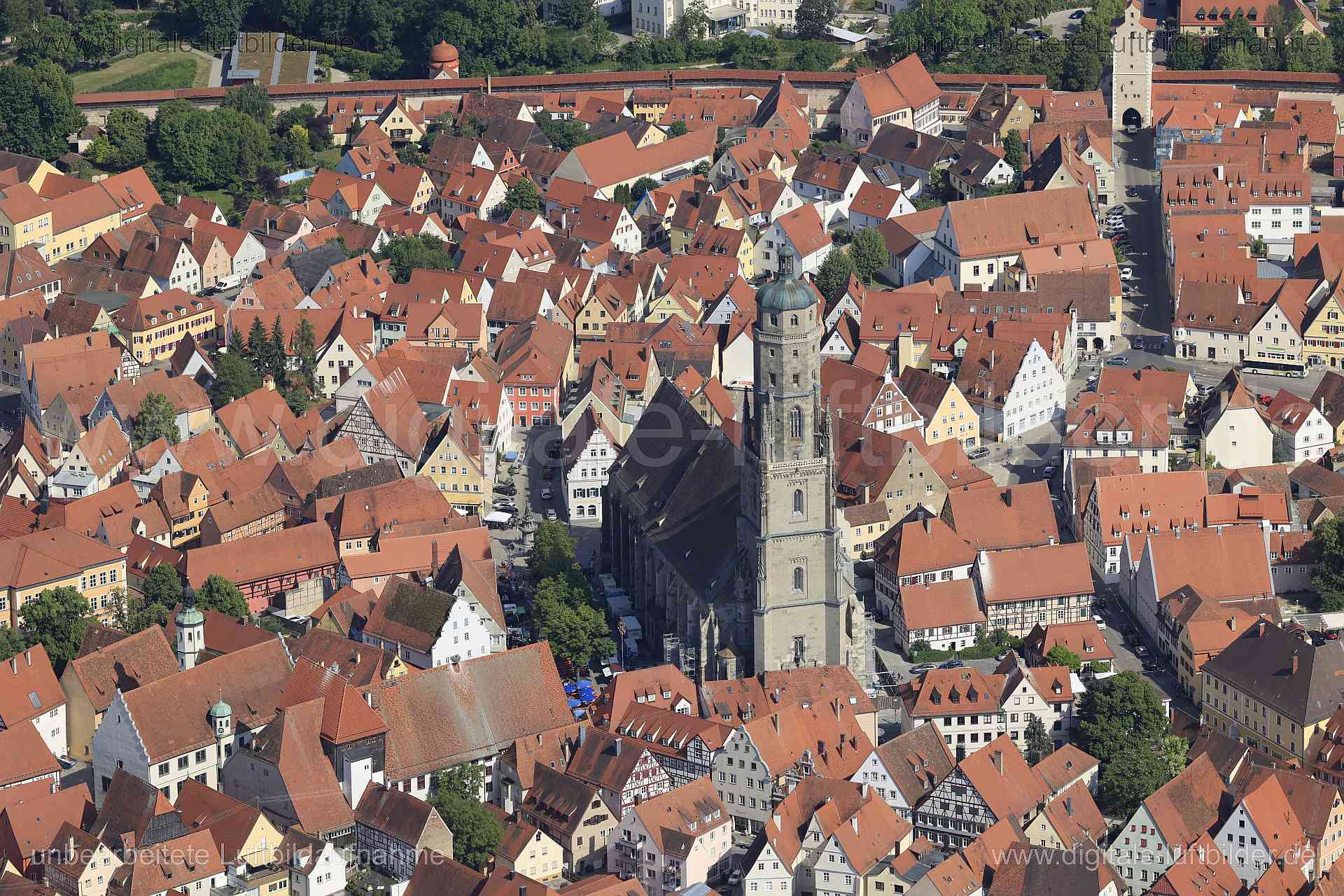 Luftbild - Nördlingen, Ort: Nördlingen, Tags: Nördlingen, Altstadt, Stadtring, ...