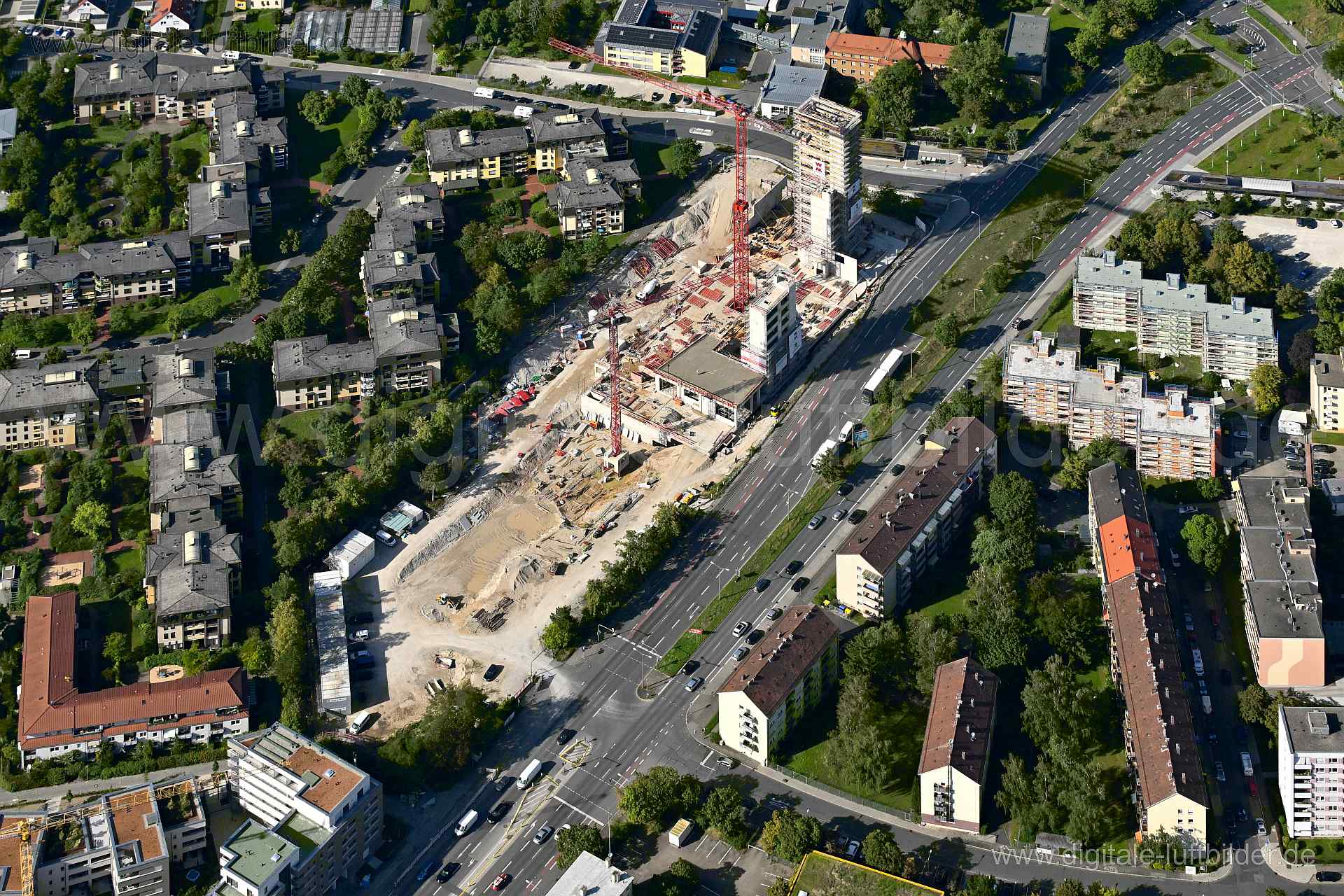 Titel: Baustelle Umweltbank, Bildnummer: n515570, Ort / Stadt: Nürnberg, (Land)Kreis: kreisfreie Stadt Nürnberg, Regierungsbezirk: Mittelfranken, Bundesland: Bayern, Aufnahmedatum: 11.08.2023, Schlagwörter: Deutschland, 90419, 90425, Bielefelder Straße, Detmolder Straße, Dortmunder Straße, Fleischmannplatz, Fleischmannstraße, Herforder Straße, Johannisstraße, Kirschgartenstraße, Kölner Straße, Nordwestring, Nürnberg, Poppenreuther Straße, Schnieglinger Straße, Umweltbank, Baustelle, Großbaustell