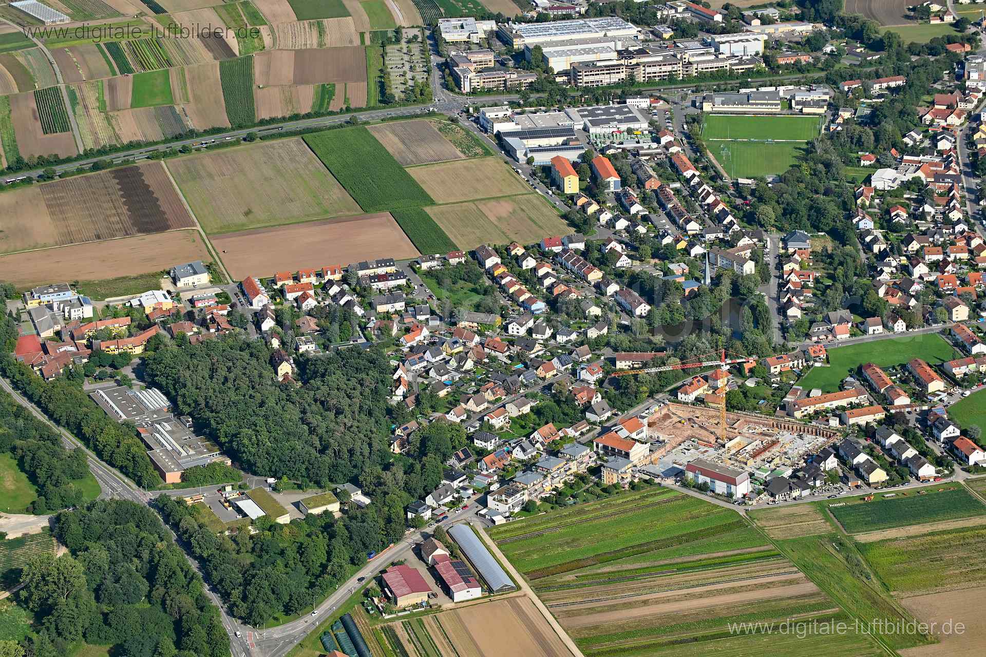 Titel: Boxdorf, Bildnummer: n515860, Ort / Stadt: Nürnberg, (Land)Kreis: kreisfreie Stadt Nürnberg, Regierungsbezirk: Mittelfranken, Bundesland: Bayern, Aufnahmedatum: 11.08.2023, Schlagwörter: Deutschland, 90427, Am Spund, Am Weiher, An der Hofwiese, Boxdorfer Hauptstraße, Danteweg, Erich-Ollenhauer-Straße, Fichtelbergweg, Froschgasse, Grabbestraße, Gutzkowstraße, Hasengasse, Heinrich-Lersch-Straße, Herboldshofer Straße, Kasackstraße, Klaus-Groth-Straße, Kronacher Straße, Lichtenfelser Straße, 
