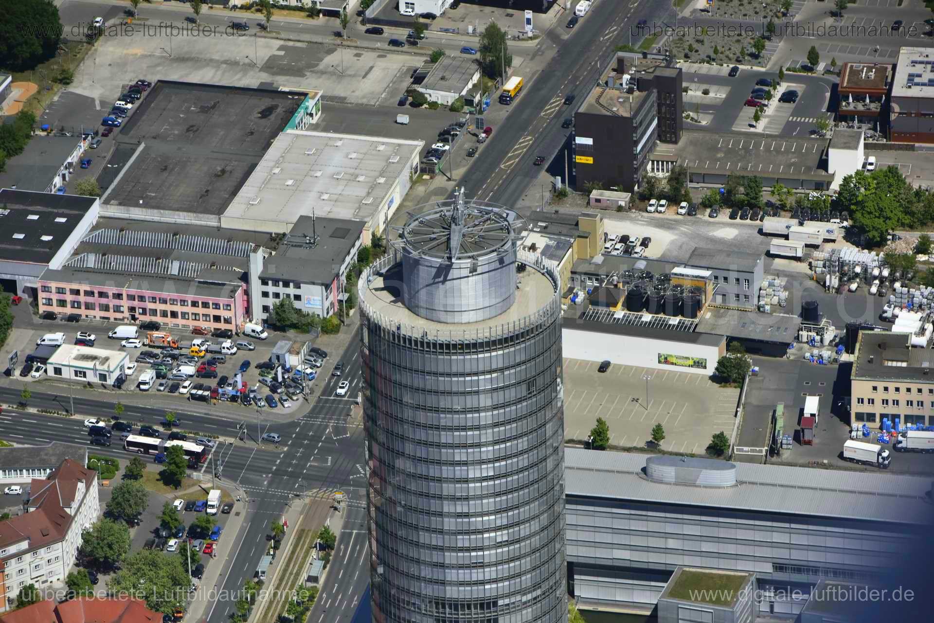 Titel: Business Tower, Bildnummer: n262440, Ort / Stadt: Nürnberg, (Land)Kreis: kreisfreie Stadt Nürnberg, Regierungsbezirk: Mittelfranken, Bundesland: Bayern, Aufnahmedatum: 06.05.2018, Schlagwörter: Luftbild, Luftbilder, Luftbildfotografie, Luftaufnahme, Luftbildaufnahme, Luftfoto, Vogelperspektive, Vogelansicht, Deutschland, Schräg- und Senkrecht-Luftaufnahmen, Orthofotografie, 90482, Nürnberg, Ostendstraße, Erhardstraße, Business Tower, Nürnberger Versicherung, Gewerbeflächen, Gewerbeflächen