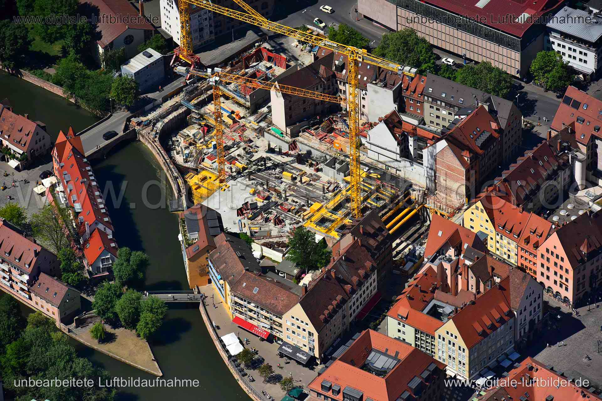 Titel: Deutsches Museum, Bildnummer: n263650, Ort / Stadt: Nürnberg, (Land)Kreis: kreisfreie Stadt Nürnberg, Regierungsbezirk: Mittelfranken, Bundesland: Bayern, Aufnahmedatum: 06.05.2018, Schlagwörter: Luftbild, Luftbilder, Luftbildfotografie, Luftaufnahme, Luftbildaufnahme, Luftfoto, Vogelperspektive, Vogelansicht, Deutschland, Schräg- und Senkrecht-Luftaufnahmen, Orthofotografie, 90403, Winklerstraße, Trödelmarkt, Augustinerstraße, Zwischen den Fleischbänken, Karlstraße, Hauptmarkt, Tuchgasse