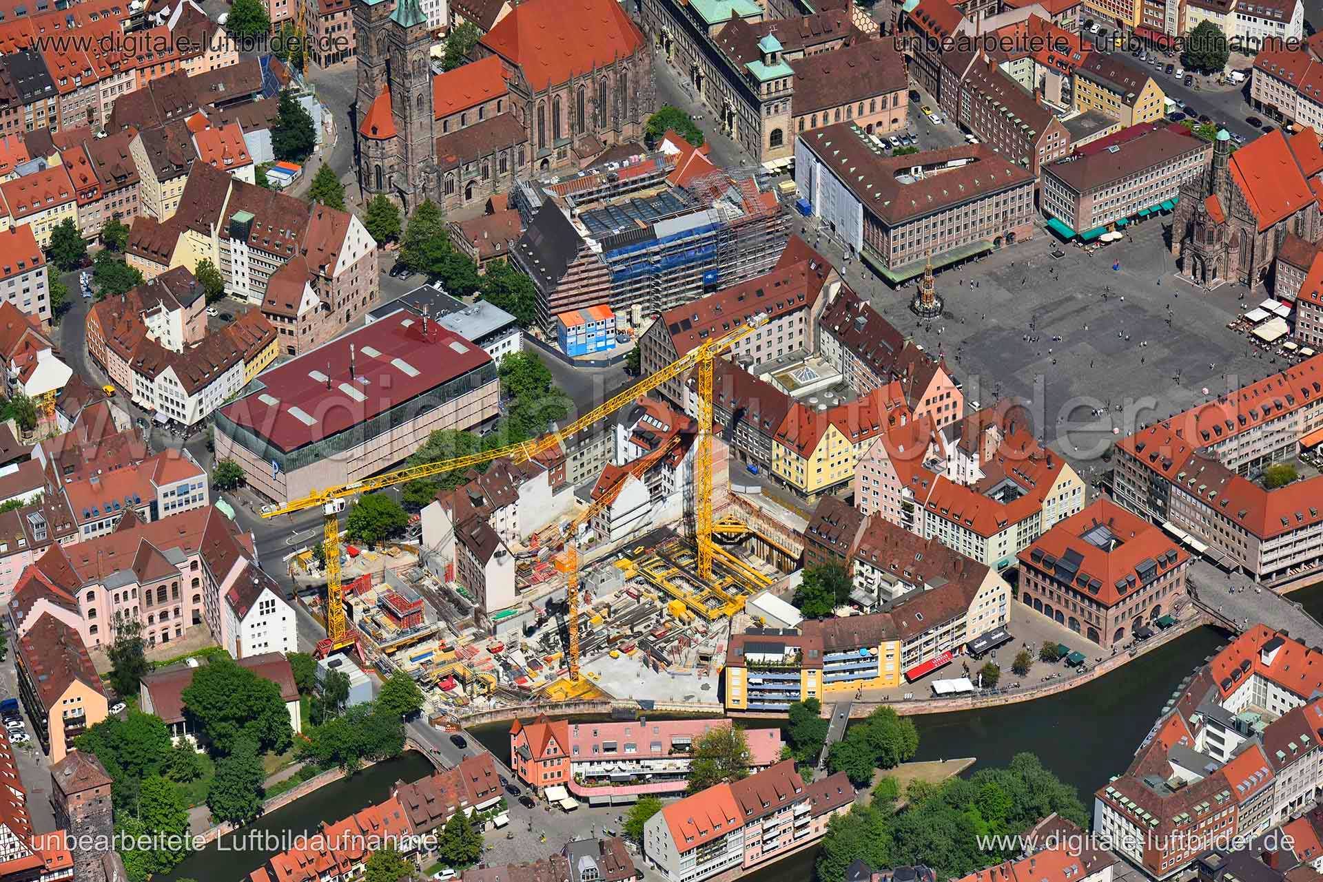 Titel: Deutsches Museum, Bildnummer: n263750, Ort / Stadt: Nürnberg, (Land)Kreis: kreisfreie Stadt Nürnberg, Regierungsbezirk: Mittelfranken, Bundesland: Bayern, Aufnahmedatum: 06.05.2018, Schlagwörter: Luftbild, Luftbilder, Luftbildfotografie, Luftaufnahme, Luftbildaufnahme, Luftfoto, Vogelperspektive, Vogelansicht, Deutschland, Schräg- und Senkrecht-Luftaufnahmen, Orthofotografie, 90403, Winklerstraße, Trödelmarkt, Augustinerstraße, Rathausplatz, Zwischen den Fleischbänken, Tuchgasse, Karlstra