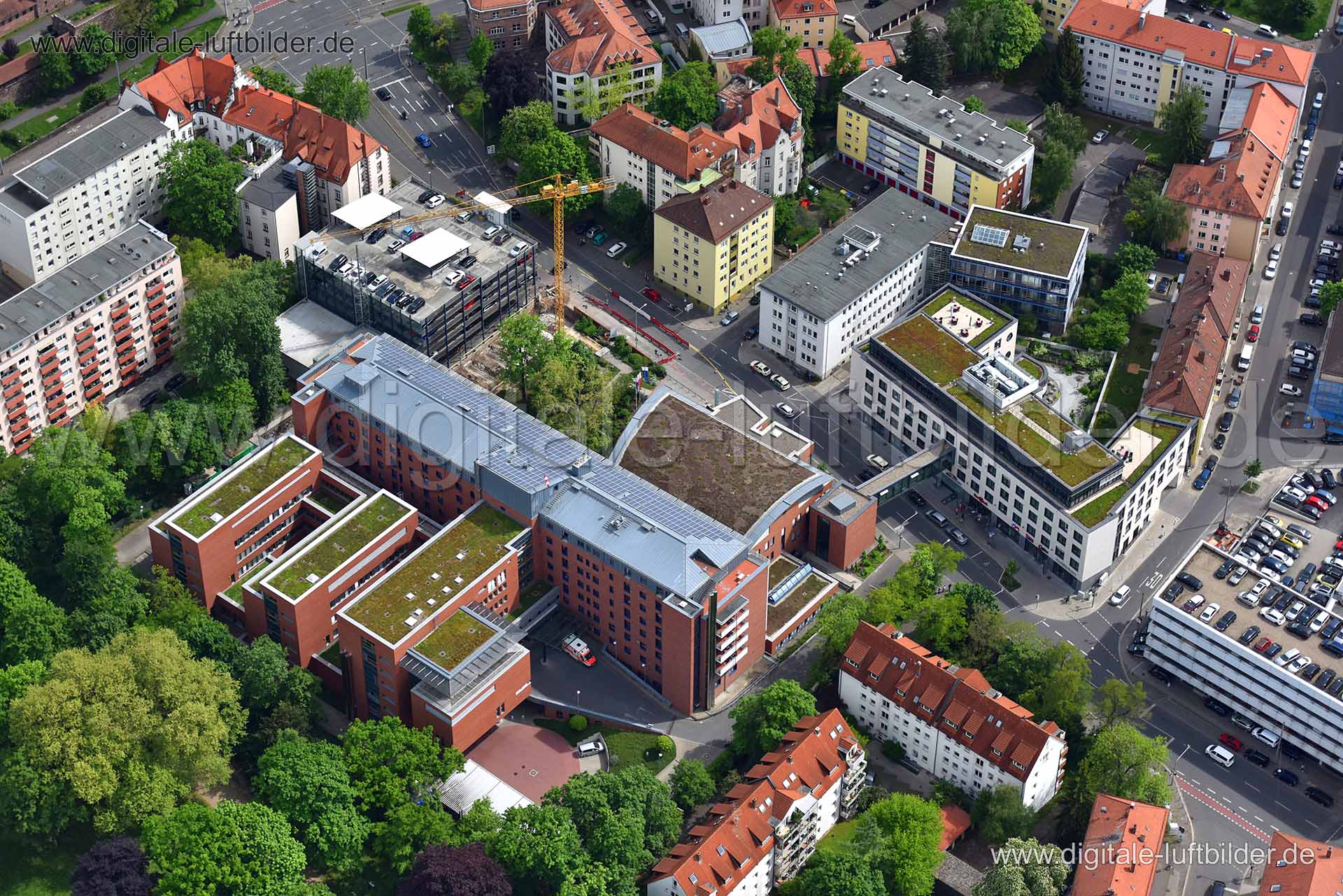 Titel: Dr.-Erler-Klinik, Bildnummer: n149190, Ort / Stadt: Nürnberg, (Land)Kreis: kreisfreie Stadt Nürnberg, Regierungsbezirk: Mittelfranken, Bundesland: Bayern, Aufnahmedatum: 11.05.2015, Schlagwörter: Luftbild, Luftbilder, Luftbildfotografie, Luftaufnahme, Luftbildaufnahme, Luftfoto, Vogelperspektive, Vogelansicht, Deutschland, Schräg- und Senkrecht-Luftaufnahmen, Orthofotografie, Kontumazgarten, Deutschherrnstraße, Praterstraße, 90429, Rosenau, Waltherstraße, Turnstraße, Kliniken Dr. Erler, K