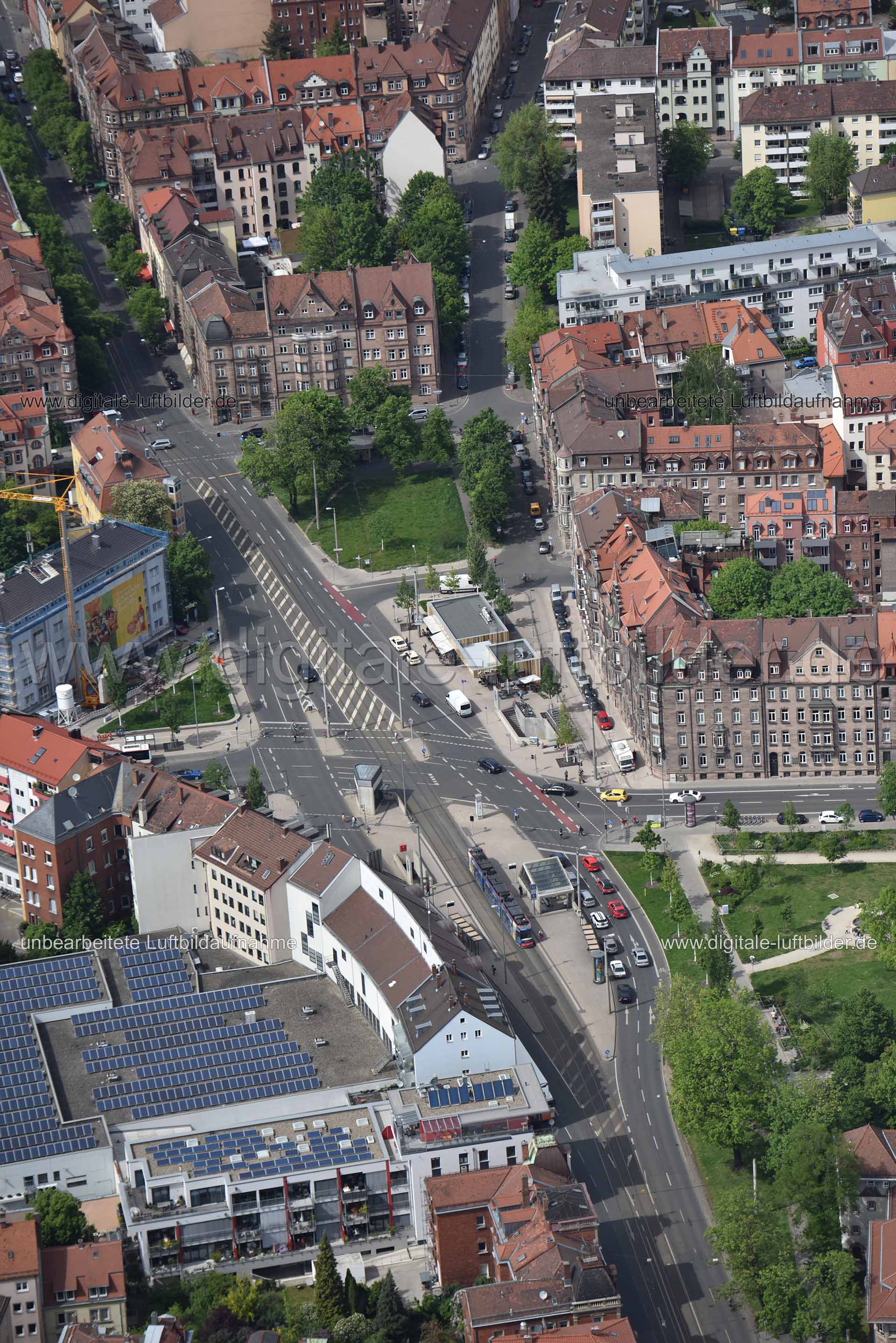 Titel: Friedrich-Ebert-Platz, Bildnummer: n140470, Ort / Stadt: Nürnberg, (Land)Kreis: kreisfreie Stadt Nürnberg, Regierungsbezirk: Mittelfranken, Bundesland: Bayern, Aufnahmedatum: 11.05.2015, Schlagwörter: Luftbild, Luftbilder, Luftbildfotografie, Luftaufnahme, Luftbildaufnahme, Luftfoto, Vogelperspektive, Vogelansicht, Deutschland, Schräg- und Senkrecht-Luftaufnahmen, Orthofotografie, Friedrich-Ebert-Platz, Bucher Straße, Monat: Mai, Jahreszeit: Sommer, Tageszeit: Mittag / Nachmittag, Jahr: 2