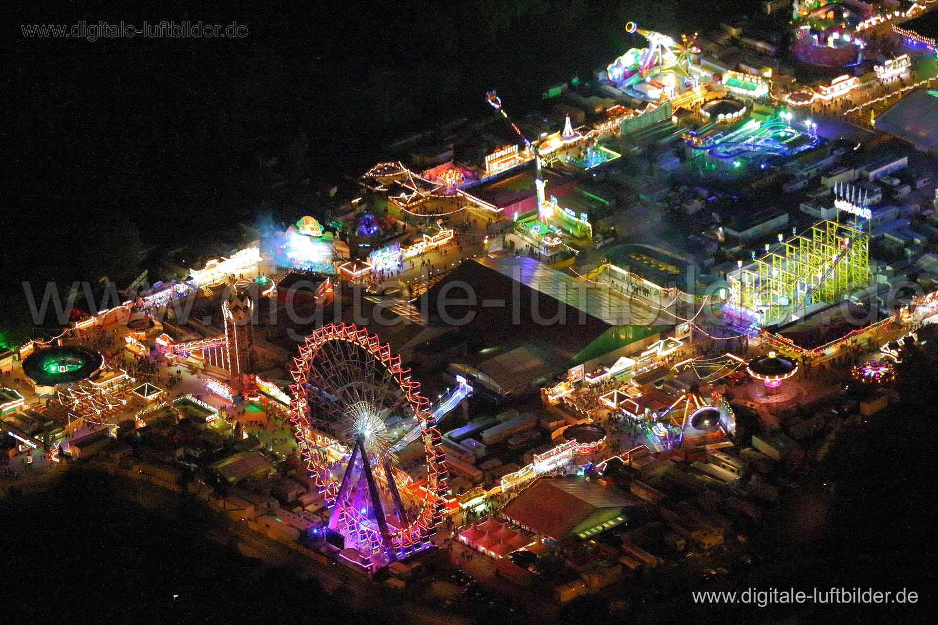 Titel: Frühlingsfest, Bildnummer: ce12960, Ort / Stadt: Nürnberg, (Land)Kreis: kreisfreie Stadt Nürnberg, Regierungsbezirk: Mittelfranken, Bundesland: Bayern, Aufnahmedatum: 03.05.2014, Schlagwörter: Luftbild, Luftbilder, Luftbildfotografie, Luftaufnahme, Luftbildaufnahme, Luftfoto, Vogelperspektive, Vogelansicht, Deutschland, Schräg- und Senkrecht-Luftaufnahmen, Orthofotografie, Volksfest, Frühlingsfest, Dutzendteich, Monat: Mai, Jahreszeit: Sommer, Tageszeit: Nacht, Jahr: 2014, Flug ID: 201405