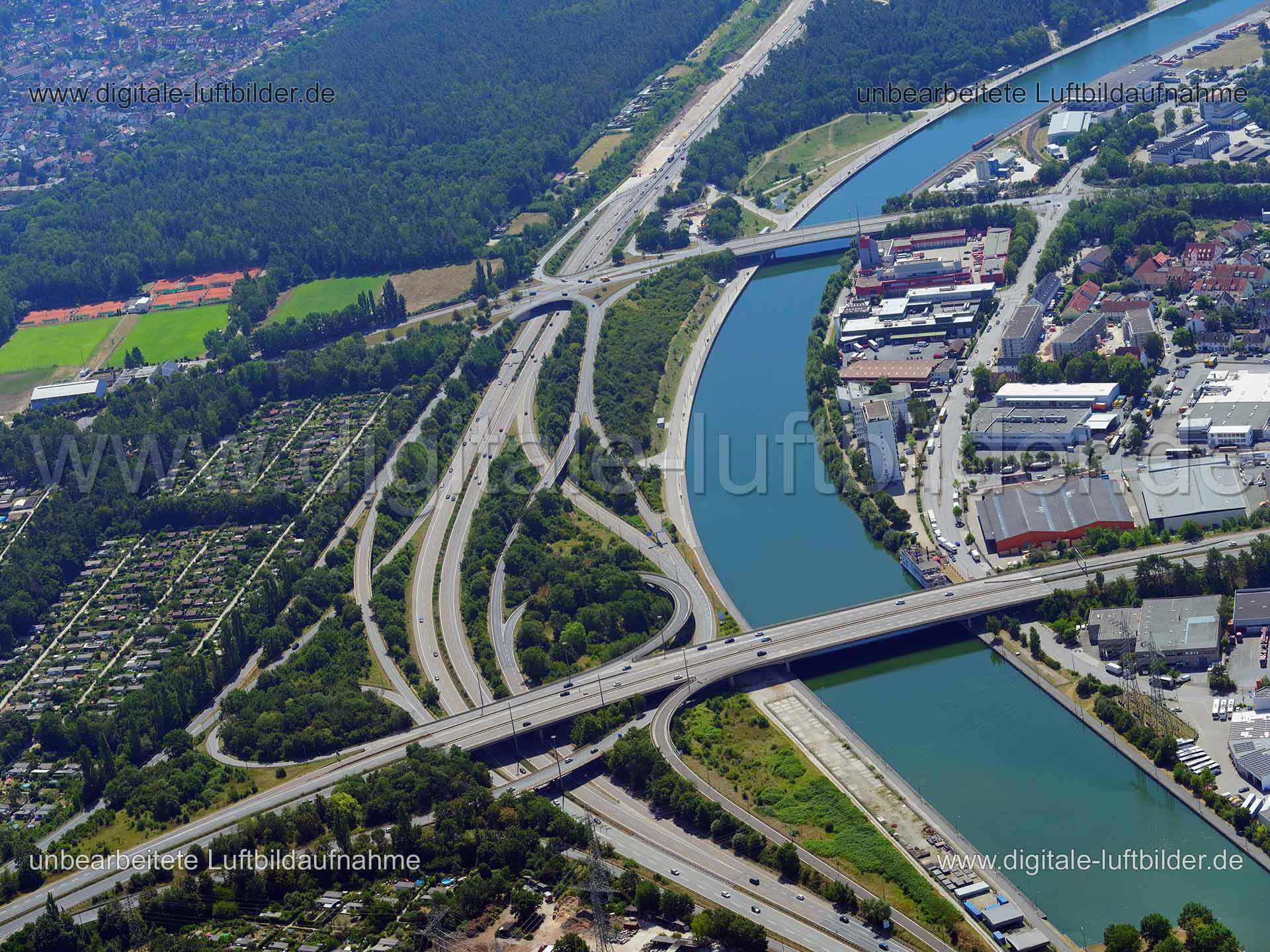 Titel: Hafenbrücken, Bildnummer: f381230, Ort / Stadt: Nürnberg, (Land)Kreis: kreisfreie Stadt Nürnberg, Regierungsbezirk: Mittelfranken, Bundesland: Bayern, Aufnahmedatum: 01.08.2020, Schlagwörter: Luftbild, Luftbilder, Luftbildfotografie, Luftaufnahme, Luftbildaufnahme, Luftfoto, Vogelperspektive, Vogelansicht, Deutschland, Schräg- und Senkrecht-Luftaufnahmen, Orthofotografie, Kreuz-Nürnberg-Hafen, Autobahnkreuz, Südwesttangente, Frankenschnellweg, Autobahn A73, Brücke, Main-Donau-Kanal, Verke