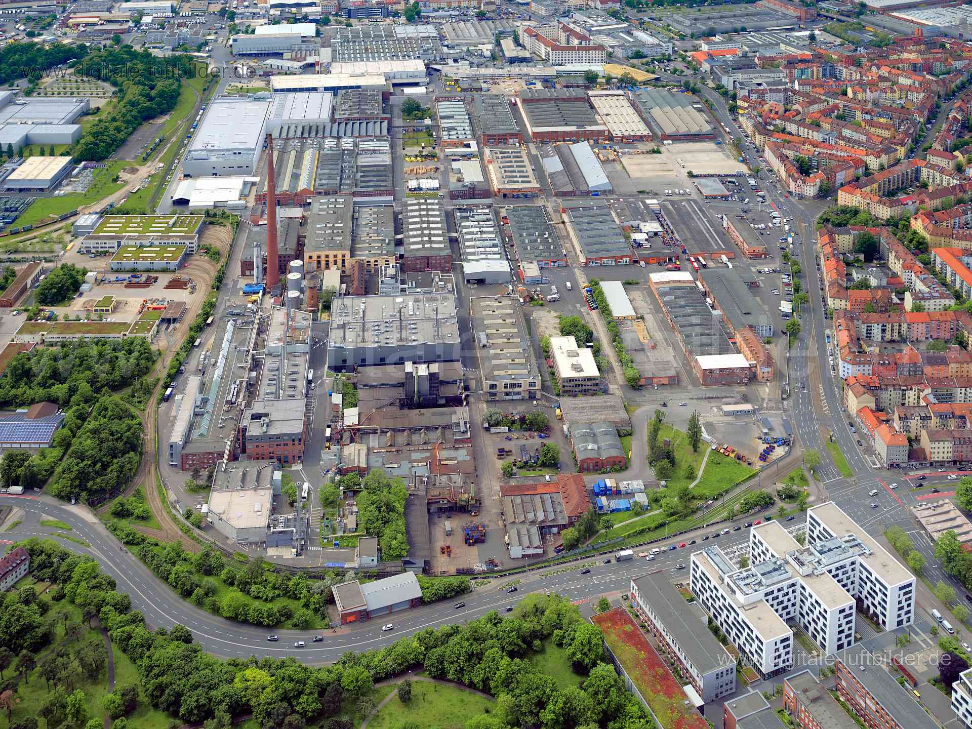 Luftbild - Katzwanger Straße, Ort: Nürnberg, Tags: MAN Motorenwerke, Straßenbahndepot, Gewerbegebiet, Industriegebiet, Gew...