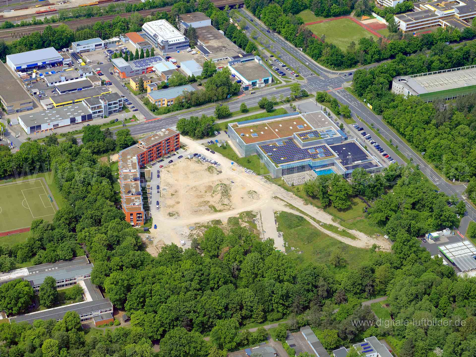 Luftbild - Langwasser, Ort: Nürnberg, Tags: Langwasser, EichQuartier, wbg, Langwasserbad, , , Breslauer Straße, Bunzlauer ...