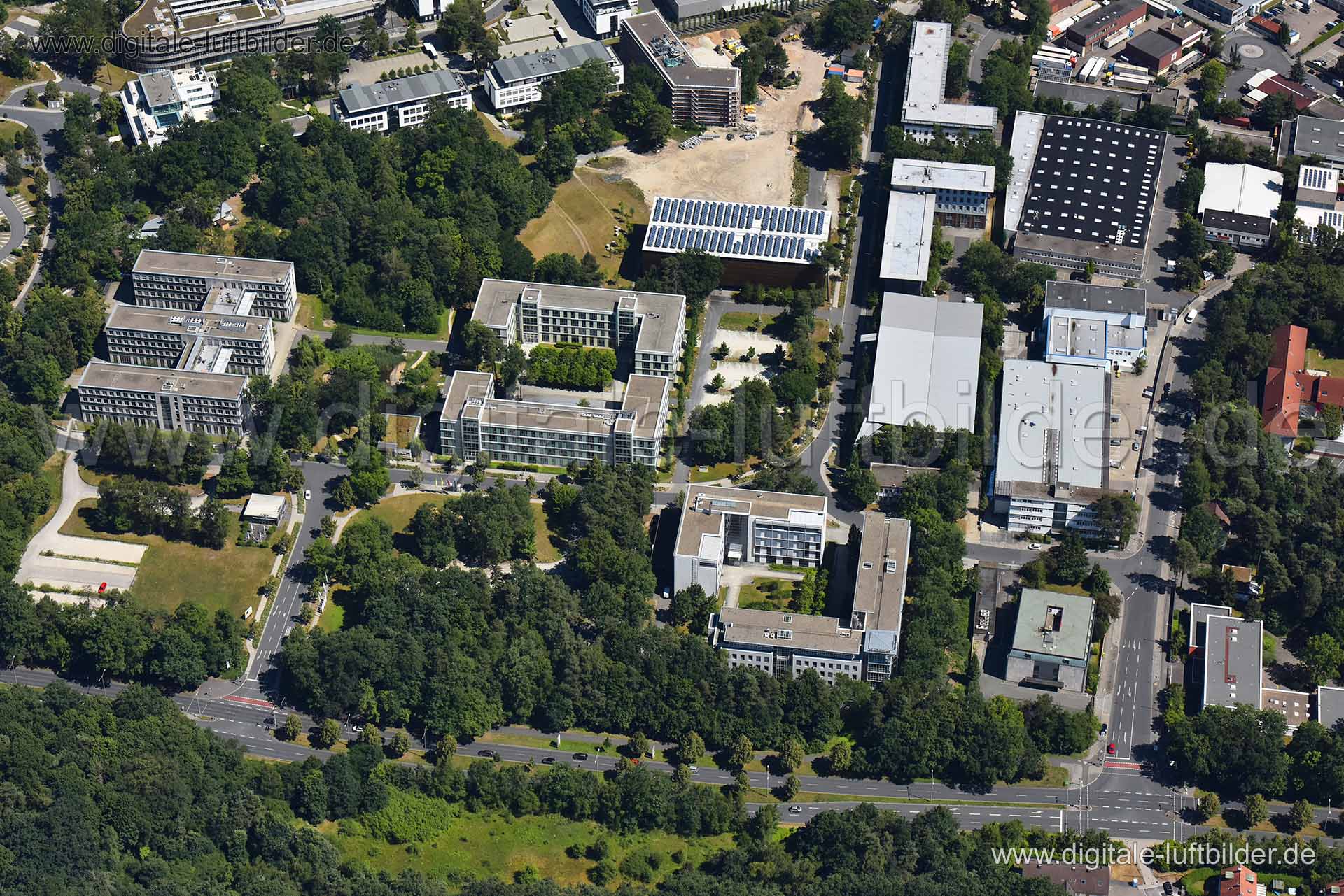 Titel: Nordostpark, Bildnummer: n275070, Ort / Stadt: Nürnberg, (Land)Kreis: kreisfreie Stadt Nürnberg, Regierungsbezirk: Mittelfranken, Bundesland: Bayern, Aufnahmedatum: 30.06.2018, Schlagwörter: Luftbild, Luftbilder, Luftbildfotografie, Luftaufnahme, Luftbildaufnahme, Luftfoto, Vogelperspektive, Vogelansicht, Deutschland, Schräg- und Senkrecht-Luftaufnahmen, Orthofotografie, Effeltricher Straße, Nordostpark, Neumeyerstraße, 90411, Puscherstraße, Loft 96, IVG, Dormitzer Straße, Thurn-und-Taxis