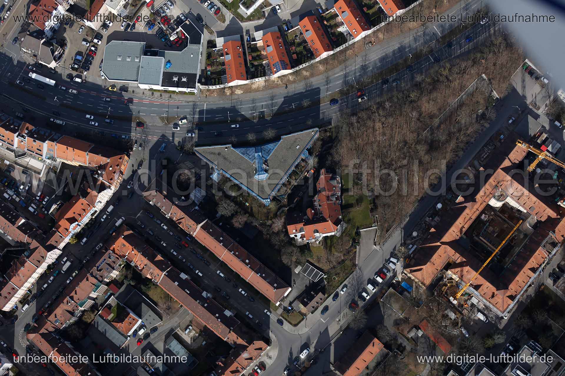 Titel: Nordostring, Bildnummer: c133070, Ort / Stadt: Nürnberg, (Land)Kreis: kreisfreie Stadt Nürnberg, Regierungsbezirk: Mittelfranken, Bundesland: Bayern, Aufnahmedatum: 03.03.2015, Schlagwörter: Luftbild, Luftbilder, Luftbildfotografie, Luftaufnahme, Luftbildaufnahme, Luftfoto, Vogelperspektive, Vogelansicht, Deutschland, Schräg- und Senkrecht-Luftaufnahmen, Orthofotografie, Nordostring, Architektur, Löhnerstraße, Kirschbaumweg, KIB, Monat: März, Jahreszeit: Frühling, Tageszeit: Mittag / Nach