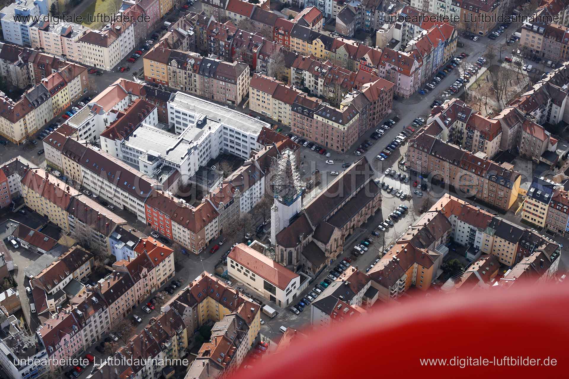 Titel: Paulstraße, Bildnummer: c135040, Ort / Stadt: Nürnberg, (Land)Kreis: kreisfreie Stadt Nürnberg, Regierungsbezirk: Mittelfranken, Bundesland: Bayern, Aufnahmedatum: 03.03.2015, Schlagwörter: Luftbild, Luftbilder, Luftbildfotografie, Luftaufnahme, Luftbildaufnahme, Luftfoto, Vogelperspektive, Vogelansicht, Deutschland, Schräg- und Senkrecht-Luftaufnahmen, Orthofotografie, Paulstraße, Südstadt, Wirthstraße, Humboldtstraße, Kirche, Kirchturm, Anne-Frank-Straße, 90459, 90461, Dallingerstraße,