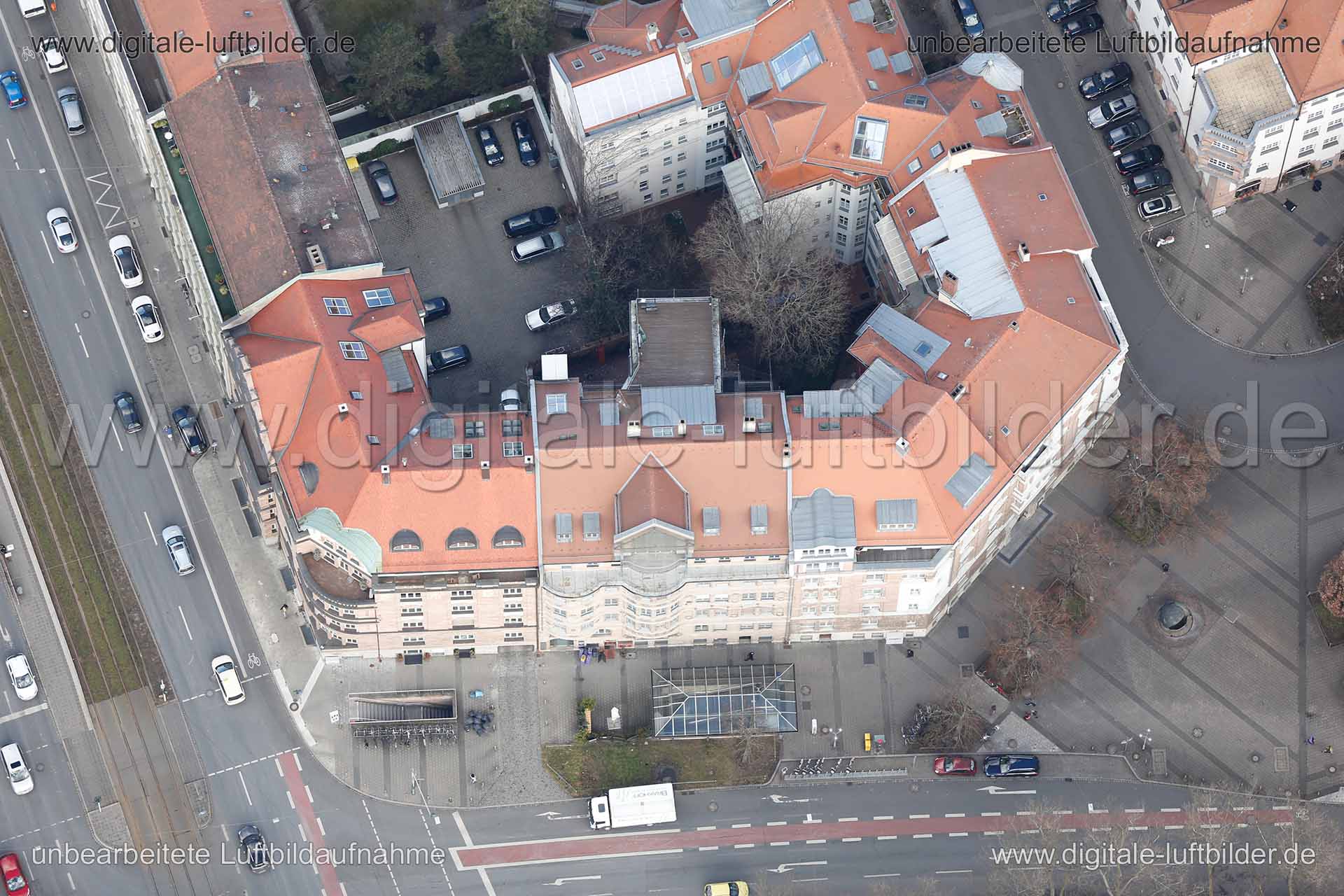 Titel: Prinzregentenufer, Bildnummer: c133740, Ort / Stadt: Nürnberg, (Land)Kreis: kreisfreie Stadt Nürnberg, Regierungsbezirk: Mittelfranken, Bundesland: Bayern, Aufnahmedatum: 03.03.2015, Schlagwörter: Luftbild, Luftbilder, Luftbildfotografie, Luftaufnahme, Luftbildaufnahme, Luftfoto, Vogelperspektive, Vogelansicht, Deutschland, Schräg- und Senkrecht-Luftaufnahmen, Orthofotografie, Prinzregentenufer, Emilienstraße, Monat: März, Jahreszeit: Frühling, Tageszeit: Mittag / Nachmittag, Jahr: 2015,