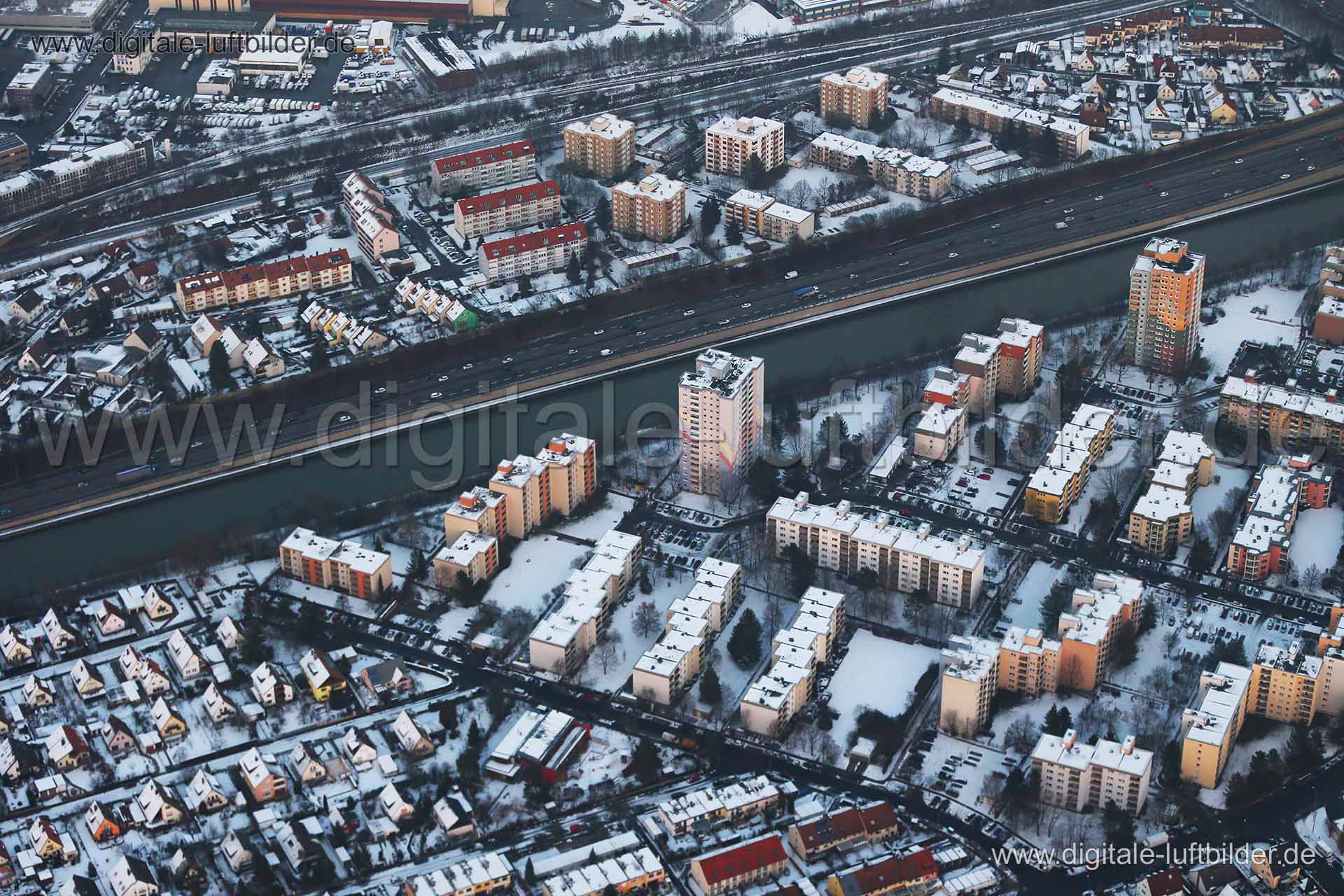 Titel: Röthenbach, Bildnummer: c199970, Ort / Stadt: Nürnberg, (Land)Kreis: kreisfreie Stadt Nürnberg, Regierungsbezirk: Mittelfranken, Bundesland: Bayern, Aufnahmedatum: 21.01.2016, Schlagwörter: Luftbild, Luftbilder, Luftbildfotografie, Luftaufnahme, Luftbildaufnahme, Luftfoto, Vogelperspektive, Vogelansicht, Deutschland, Schräg- und Senkrecht-Luftaufnahmen, Orthofotografie, Röthenbach, Hauchstraße, Creglinger Straße, Ornbauer Straße, Nordenberger Straße, Schillingsfürster Straße, Dombühler St
