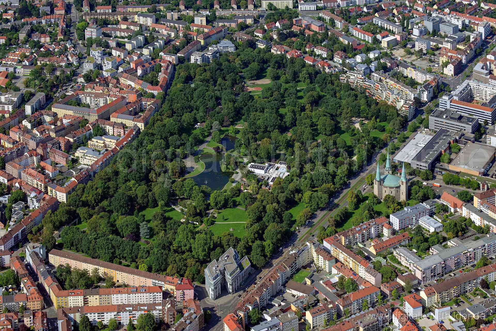Titel: Stadtpark, Bildnummer: n525230, Ort / Stadt: Nürnberg, (Land)Kreis: kreisfreie Stadt Nürnberg, Regierungsbezirk: Mittelfranken, Bundesland: Bayern, Aufnahmedatum: 20.08.2023, Schlagwörter: Deutschland, 90408, 90409, 90489, Am Stadtpark, Avenariusstraße, Bayreuther Straße, Berckhauserstraße, Berliner Platz, Bucher Straße, Deumentenstraße, Distelstraße, Fraunhoferstraße, Friedenstraße, Hintermayrstraße, Kantstraße, Löbleinstraße, Martin-Richter-Straße, Maxfeldstraße, Mohnstraße, Mörlgasse, 