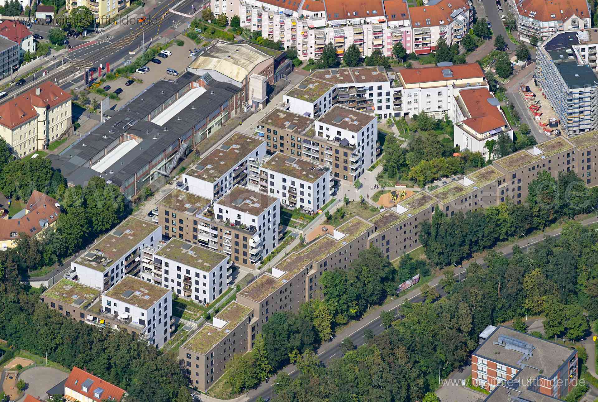 Titel: Tafelhalle, Bildnummer: n525190, Ort / Stadt: Nürnberg, (Land)Kreis: kreisfreie Stadt Nürnberg, Regierungsbezirk: Mittelfranken, Bundesland: Bayern, Aufnahmedatum: 20.08.2023, Schlagwörter: Deutschland, Alfons-Goppel-Straße, Europaplatz, Franz-Haas-Straße, Georg-Holzbauer-Straße, Gertrud-Krüger-Weg, Äußere Sulzbacher Straße, Tafelhalle, Museum Industriekultur, Neubau, Monat: August, Jahreszeit: Sommer, Tageszeit: Vormittag / Mittag, Jahr: 2023, Flug ID: 20230820, Bildstatus: unbearbeitete