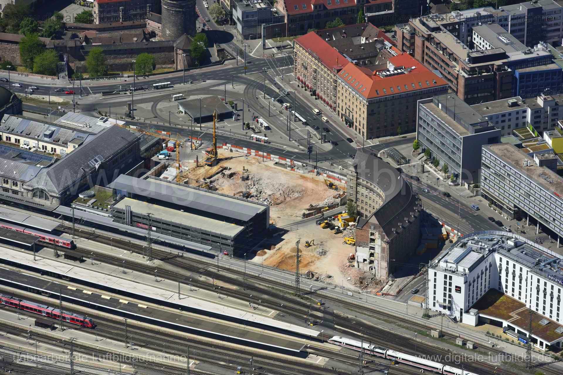 Titel: Tafelhof Palais, Bildnummer: n262750, Ort / Stadt: Nürnberg, (Land)Kreis: kreisfreie Stadt Nürnberg, Regierungsbezirk: Mittelfranken, Bundesland: Bayern, Aufnahmedatum: 06.05.2018, Schlagwörter: Luftbild, Luftbilder, Luftbildfotografie, Luftaufnahme, Luftbildaufnahme, Luftfoto, Vogelperspektive, Vogelansicht, Deutschland, Schräg- und Senkrecht-Luftaufnahmen, Orthofotografie, 90402, Nürnberg, 90403, Willy-Brandt-Platz, Bahnhofstraße, Gleißbühlstraße, Hopfenstraße, Laufertormauer, Neutormau