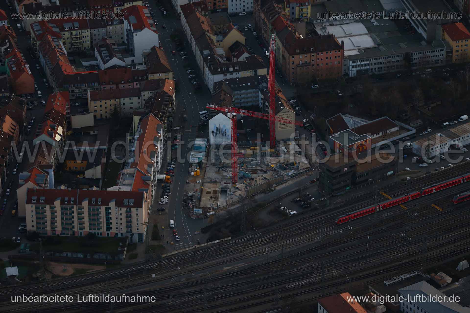 Titel: Tunnelstraße, Bildnummer: b182310, Ort / Stadt: Nürnberg, (Land)Kreis: kreisfreie Stadt Nürnberg, Regierungsbezirk: Mittelfranken, Bundesland: Bayern, Aufnahmedatum: 22.12.2015, Schlagwörter: Luftbild, Luftbilder, Luftbildfotografie, Luftaufnahme, Luftbildaufnahme, Luftfoto, Vogelperspektive, Vogelansicht, Deutschland, Schräg- und Senkrecht-Luftaufnahmen, Orthofotografie, Tunnelstraße, Steinbühl, Baustelle, Kran, Kräne, Tafelfeldstraße, Bogenstraße, Schloßäckerstraße, Monat: Dezember, Jah