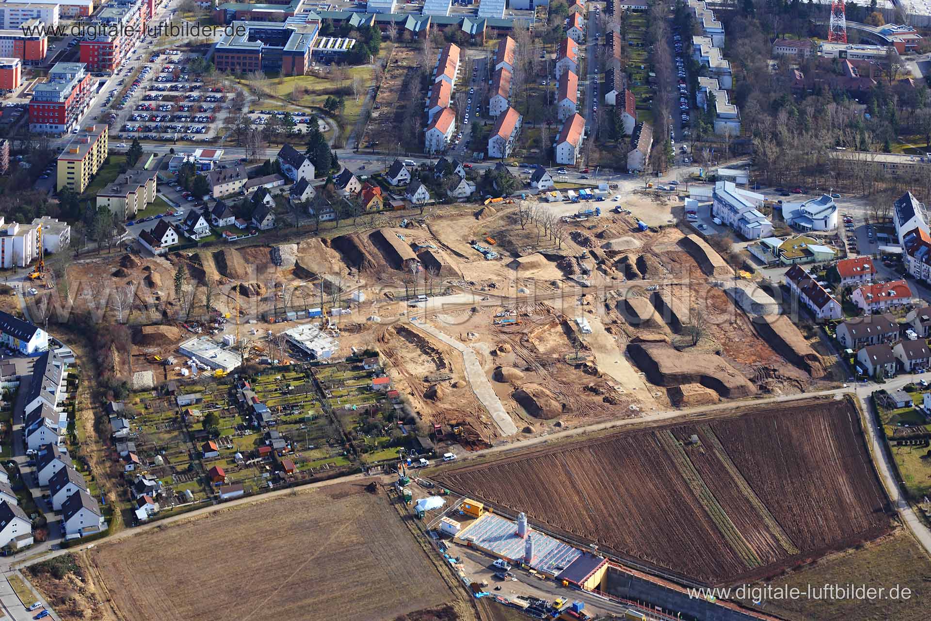 Titel: Wallensteinstraße Baustelle, Bildnummer: c136000, Ort / Stadt: Nürnberg, (Land)Kreis: kreisfreie Stadt Nürnberg, Regierungsbezirk: Mittelfranken, Bundesland: Bayern, Aufnahmedatum: 03.03.2015, Schlagwörter: Luftbild, Luftbilder, Luftbildfotografie, Luftaufnahme, Luftbildaufnahme, Luftfoto, Vogelperspektive, Vogelansicht, Deutschland, Schräg- und Senkrecht-Luftaufnahmen, Orthofotografie, Wallensteinstraße, Kattowitzer Straße, Hartungstraße, Genfer Straße, Baustelle, Brachfläche, Großbauste