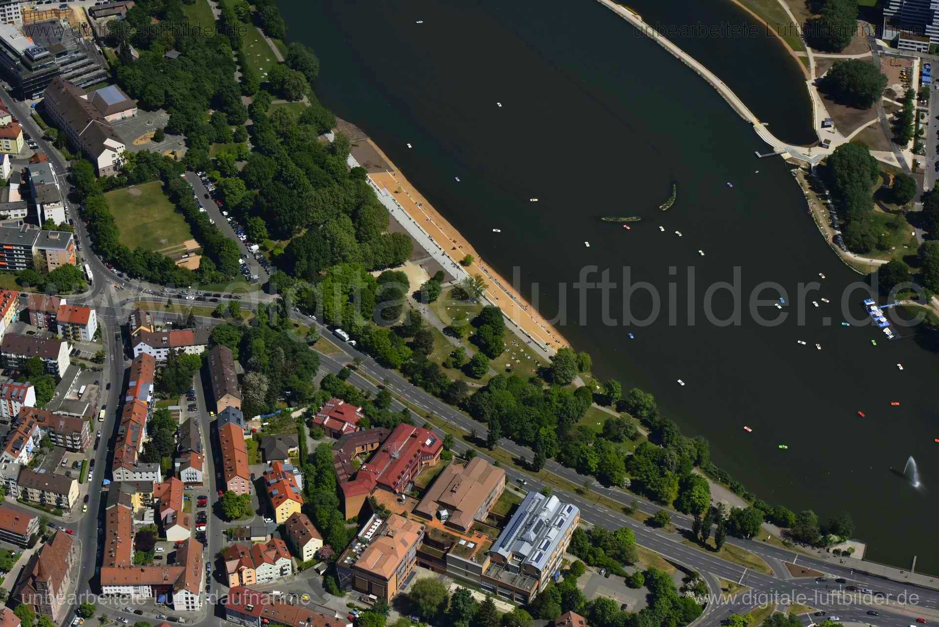 Titel: Wöhrder See, Bildnummer: n262070, Ort / Stadt: Nürnberg, (Land)Kreis: kreisfreie Stadt Nürnberg, Regierungsbezirk: Mittelfranken, Bundesland: Bayern, Aufnahmedatum: 06.05.2018, Schlagwörter: Luftbild, Luftbilder, Luftbildfotografie, Luftaufnahme, Luftbildaufnahme, Luftfoto, Vogelperspektive, Vogelansicht, Deutschland, Schräg- und Senkrecht-Luftaufnahmen, Orthofotografie, 90489, Nürnberg, Mittlere Zwingerstraße, Bartholomäusstraße, Rahm, Querstraße, Untere Zwingerstraße, Bauvereinstraße, M